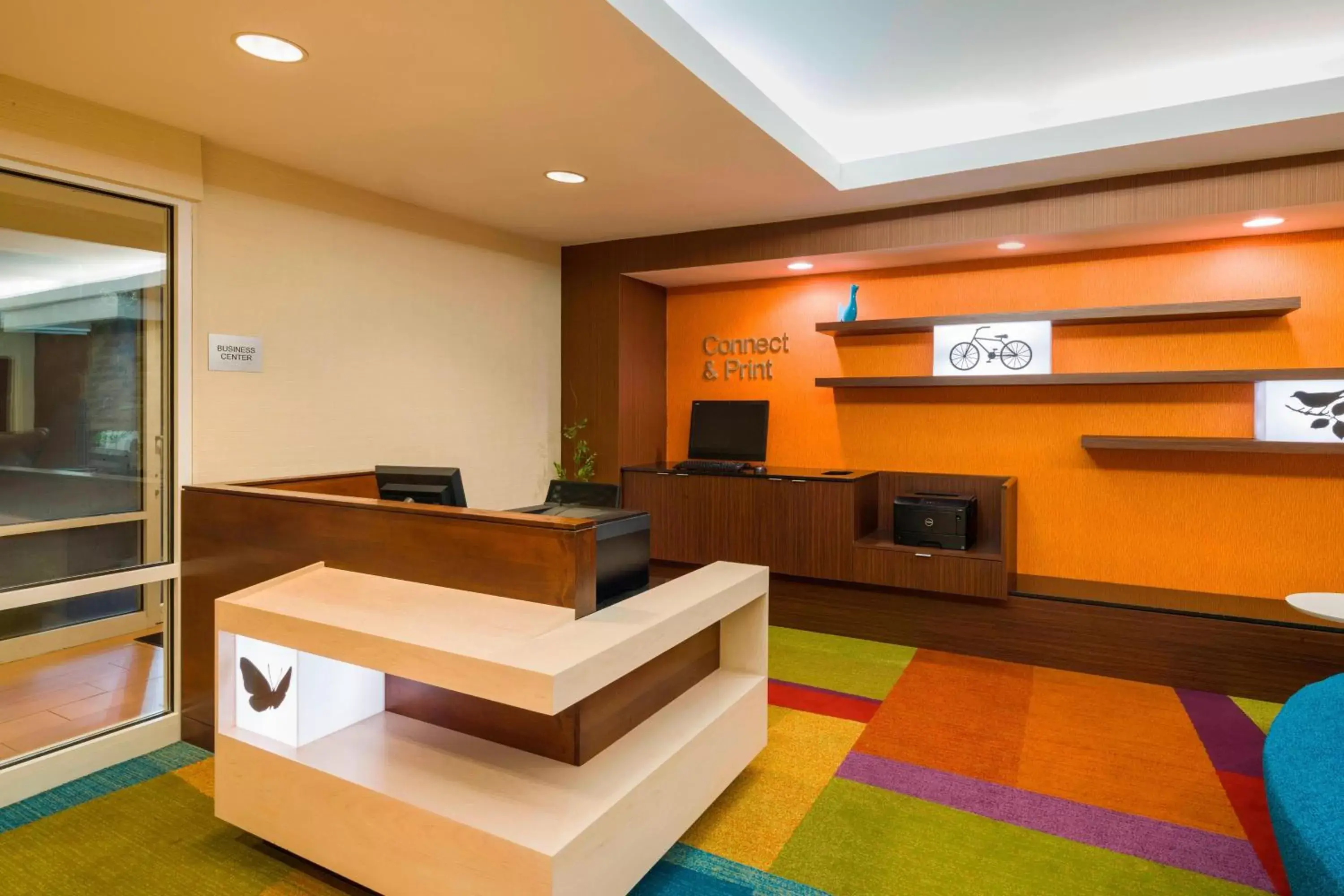Business facilities, Lobby/Reception in Fairfield Inn & Suites by Marriott Allentown Bethlehem/Lehigh Valley Airport