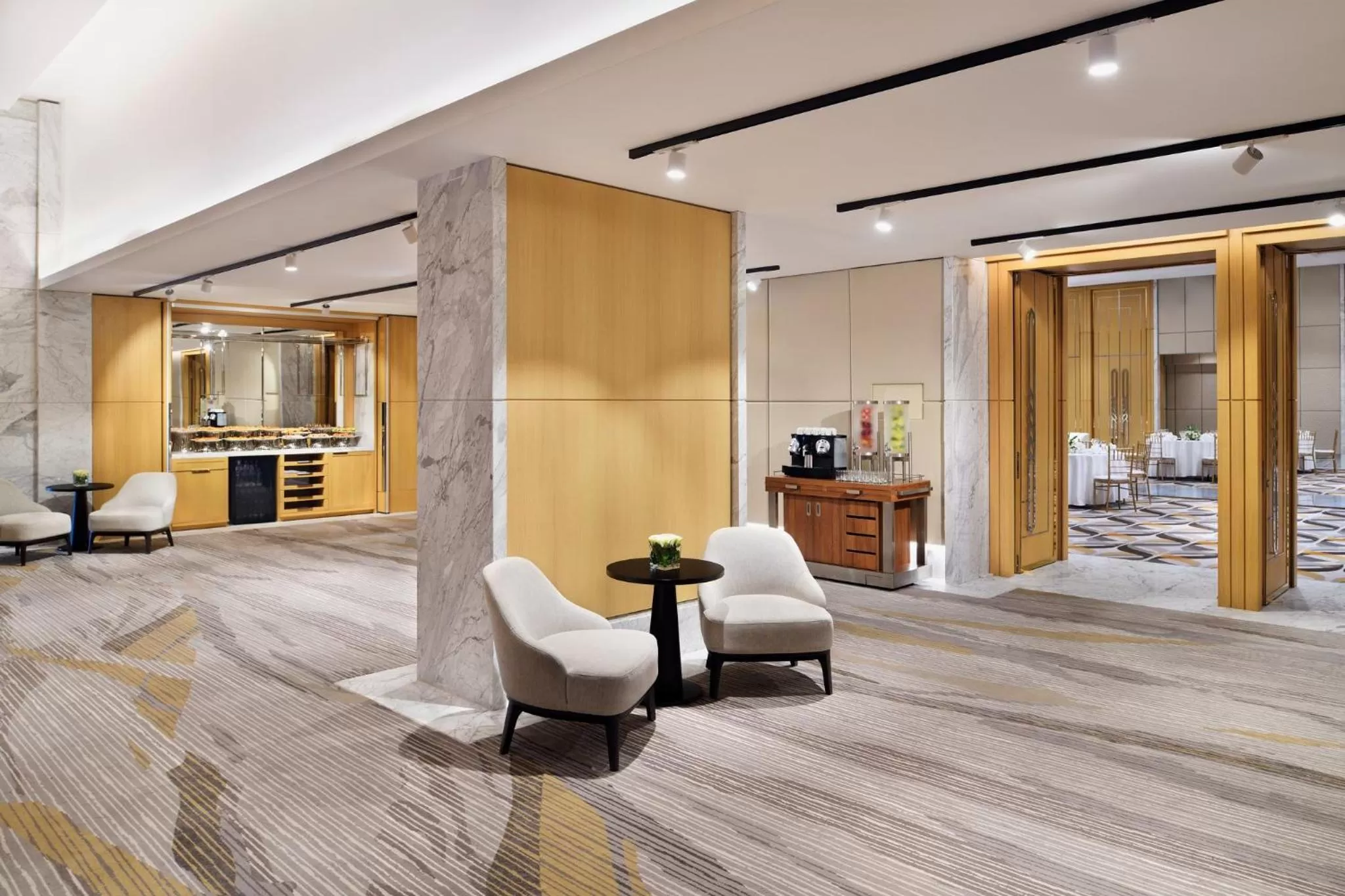 Restaurant/places to eat in Crowne Plaza - Jeddah Al Salam by IHG