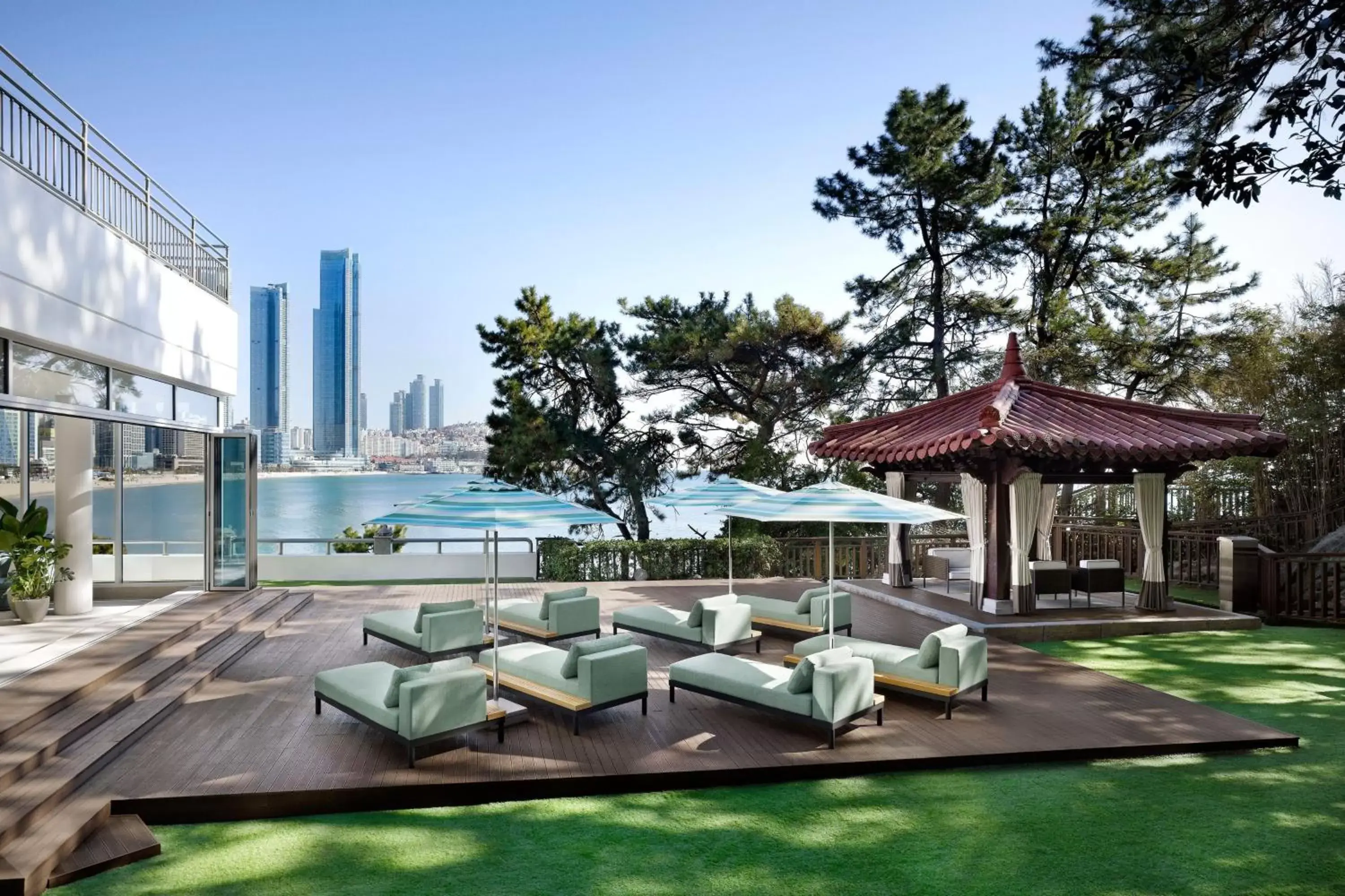 Swimming Pool in The Westin Josun Busan