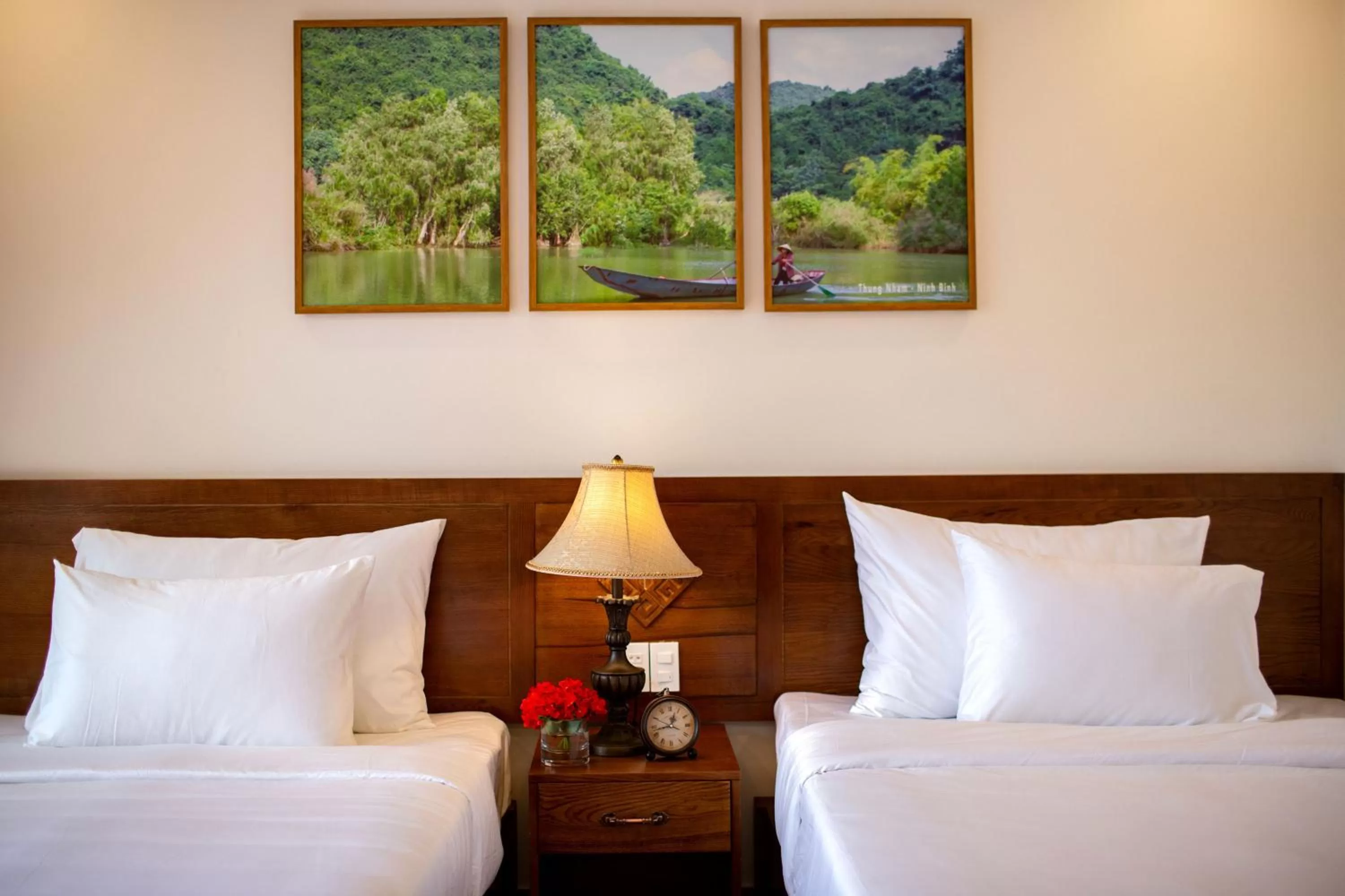 Bed in Bai Dinh Garden Resort & Spa