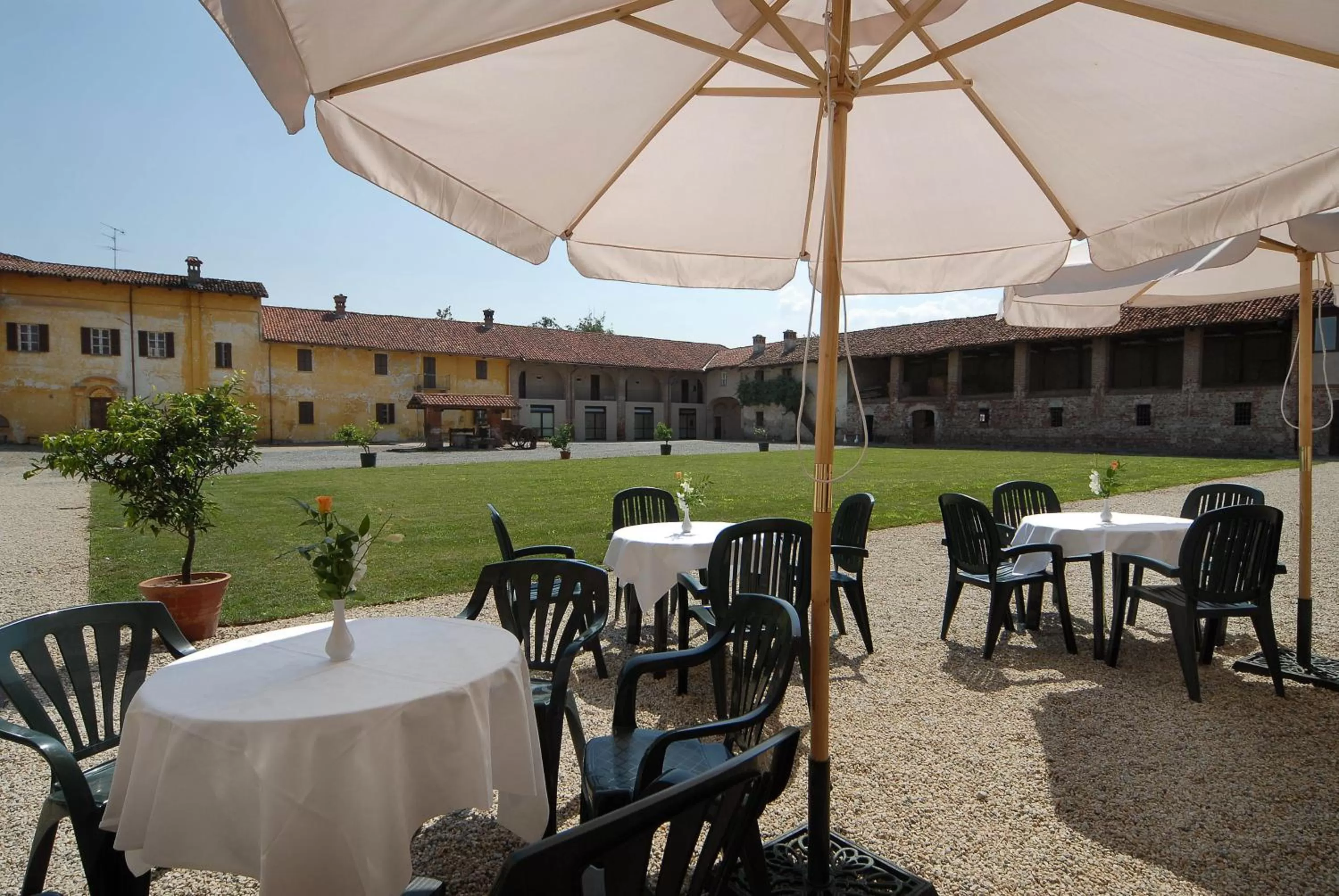 Patio in Hotel Antico Podere Propano