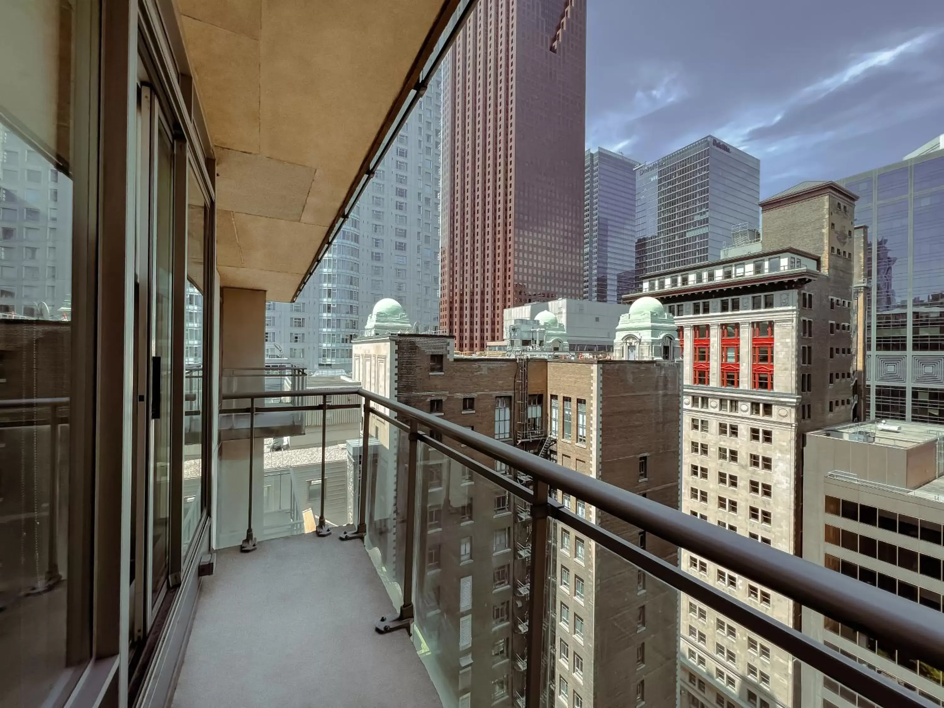 Balcony/Terrace in Executive Hotel Cosmopolitan Toronto