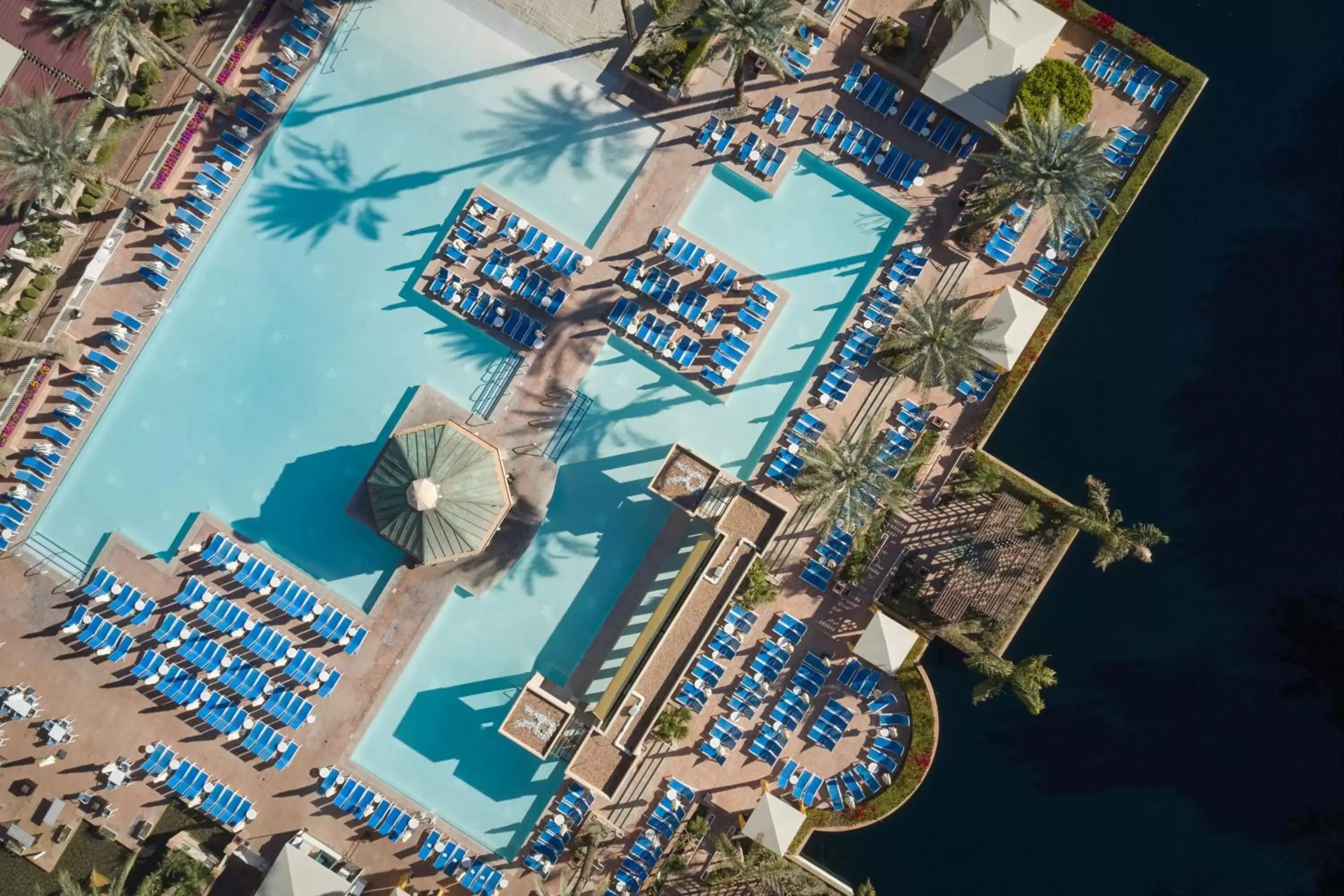 Swimming pool, Pool View in Renaissance Esmeralda Resort & Spa, Indian Wells