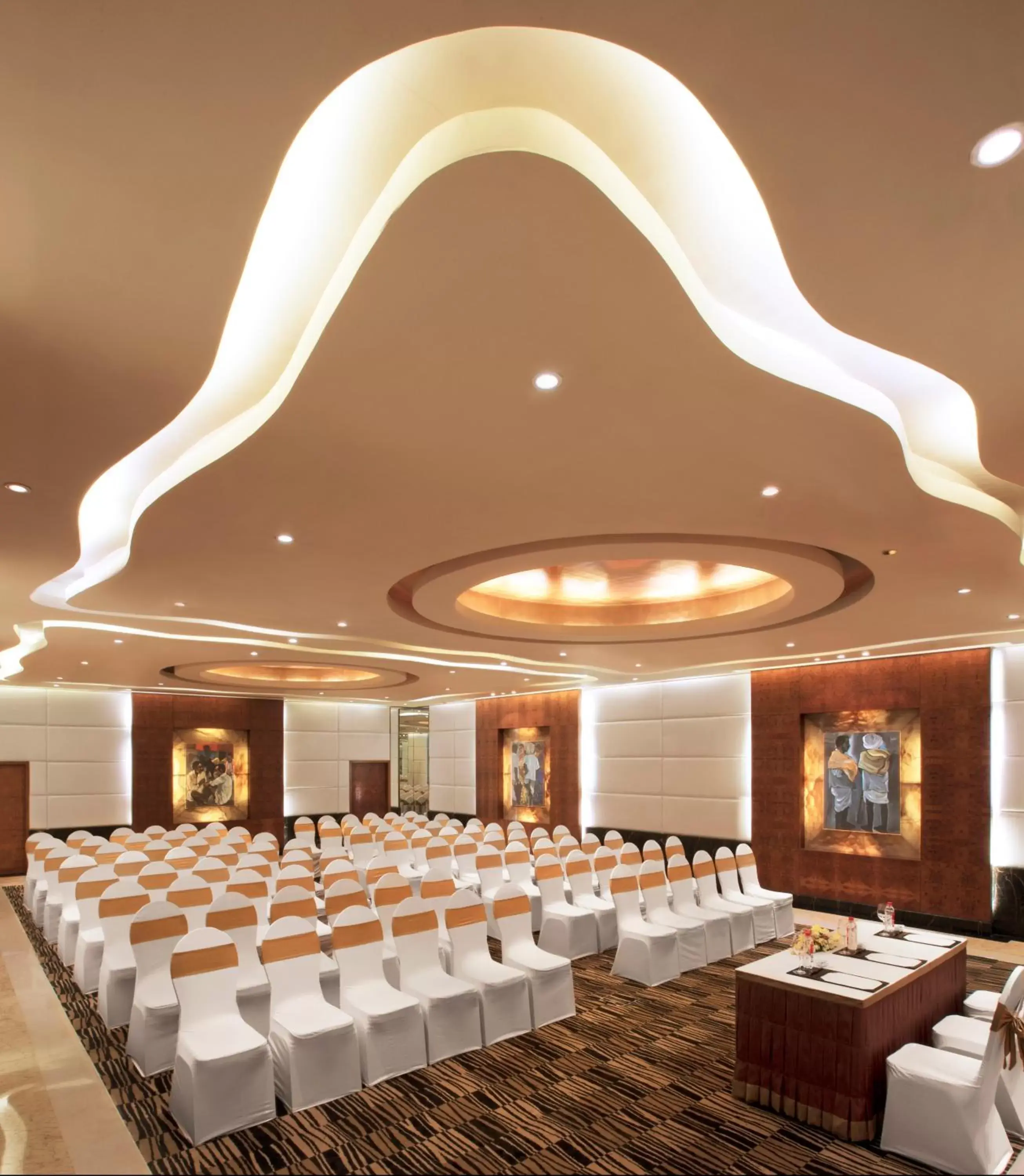 Banquet/Function facilities in Taj Krishna