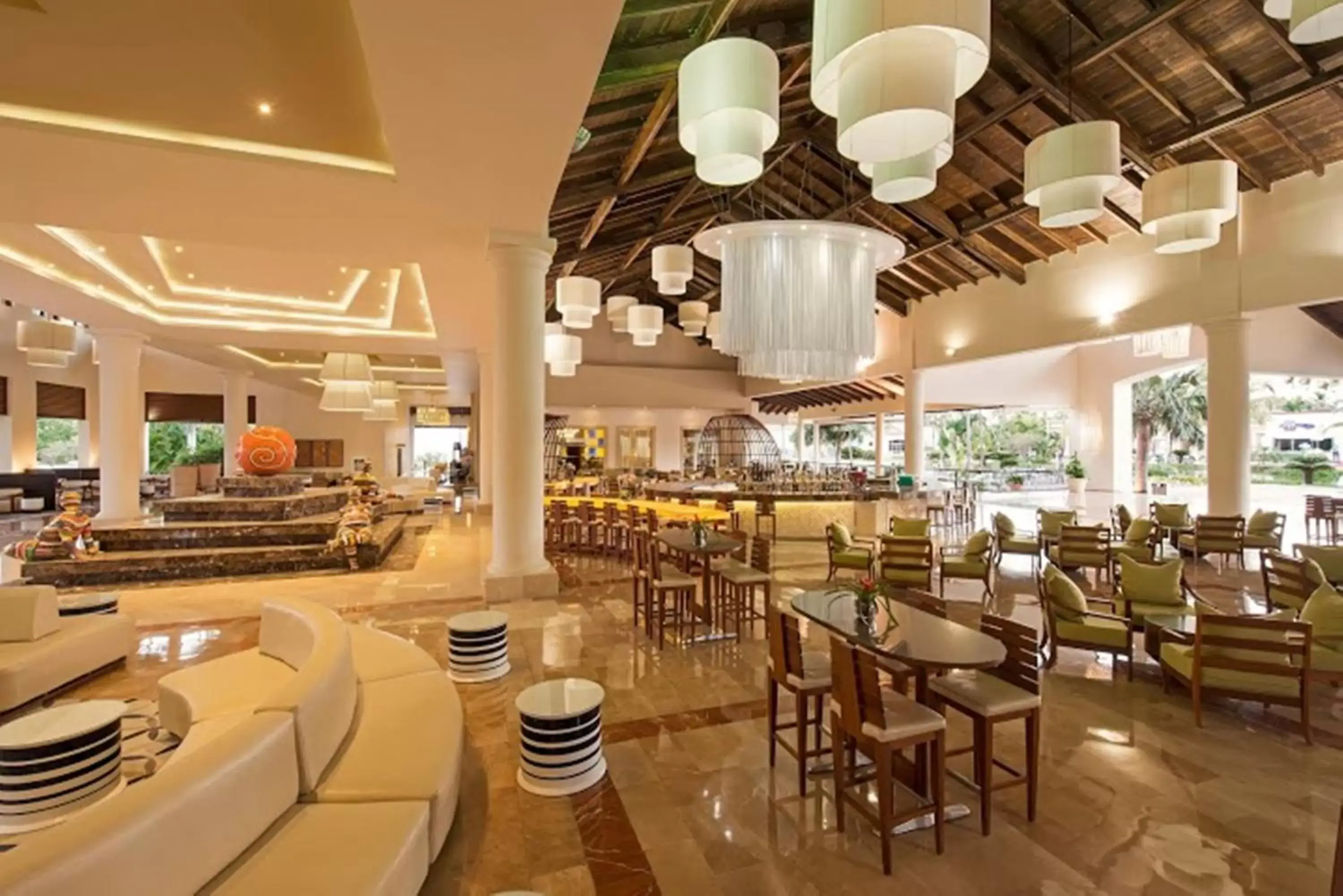 Lobby or reception, Restaurant/Places to Eat in Ocean Blue & Sand Beach Resort - All Inclusive