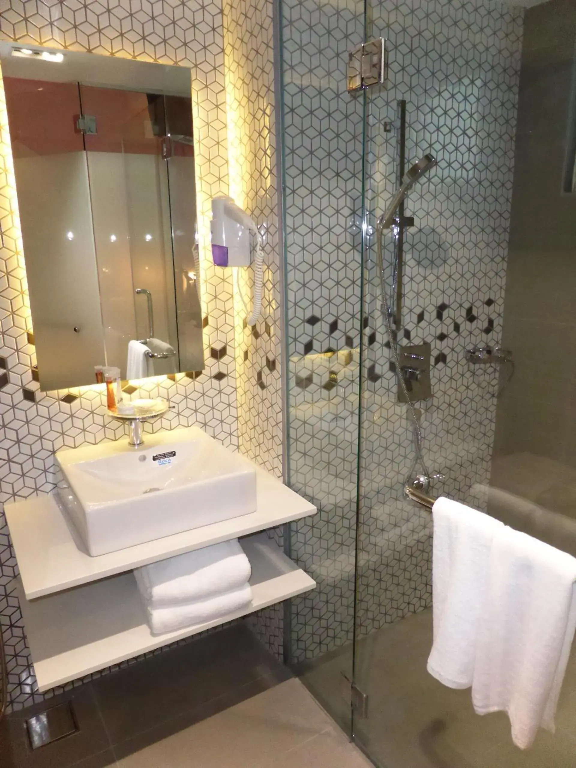 Bathroom in Melange Hotel Bukit Bintang