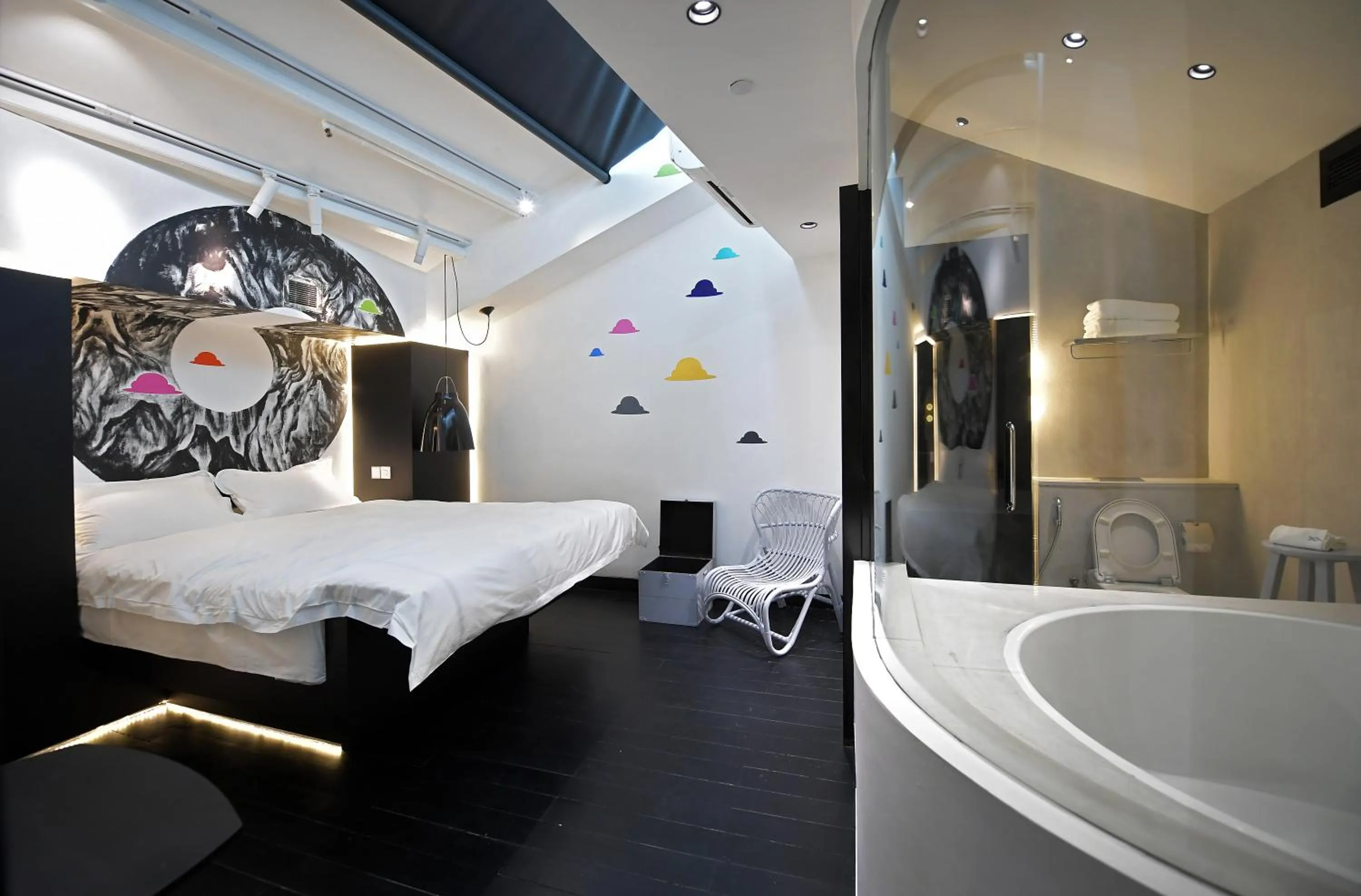 Photo of the whole room, Bathroom in Hi Hotel