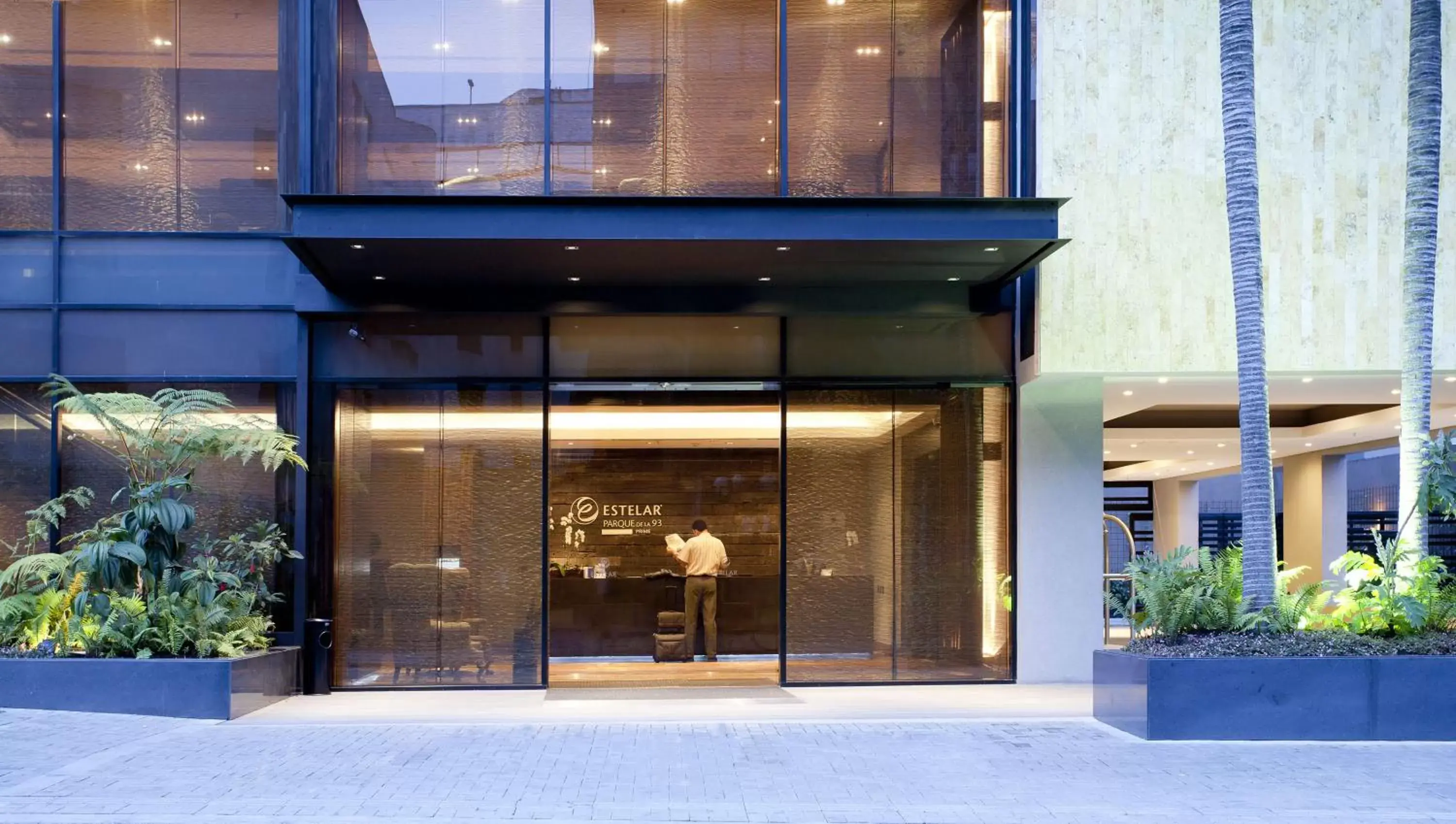 Facade/entrance in Hotel Estelar Parque de la 93