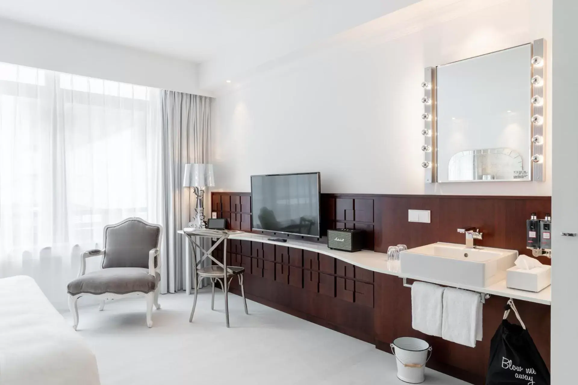 Wow in Ruby Coco Hotel Dusseldorf Wow in Ruby Coco Hotel Dusseldorf