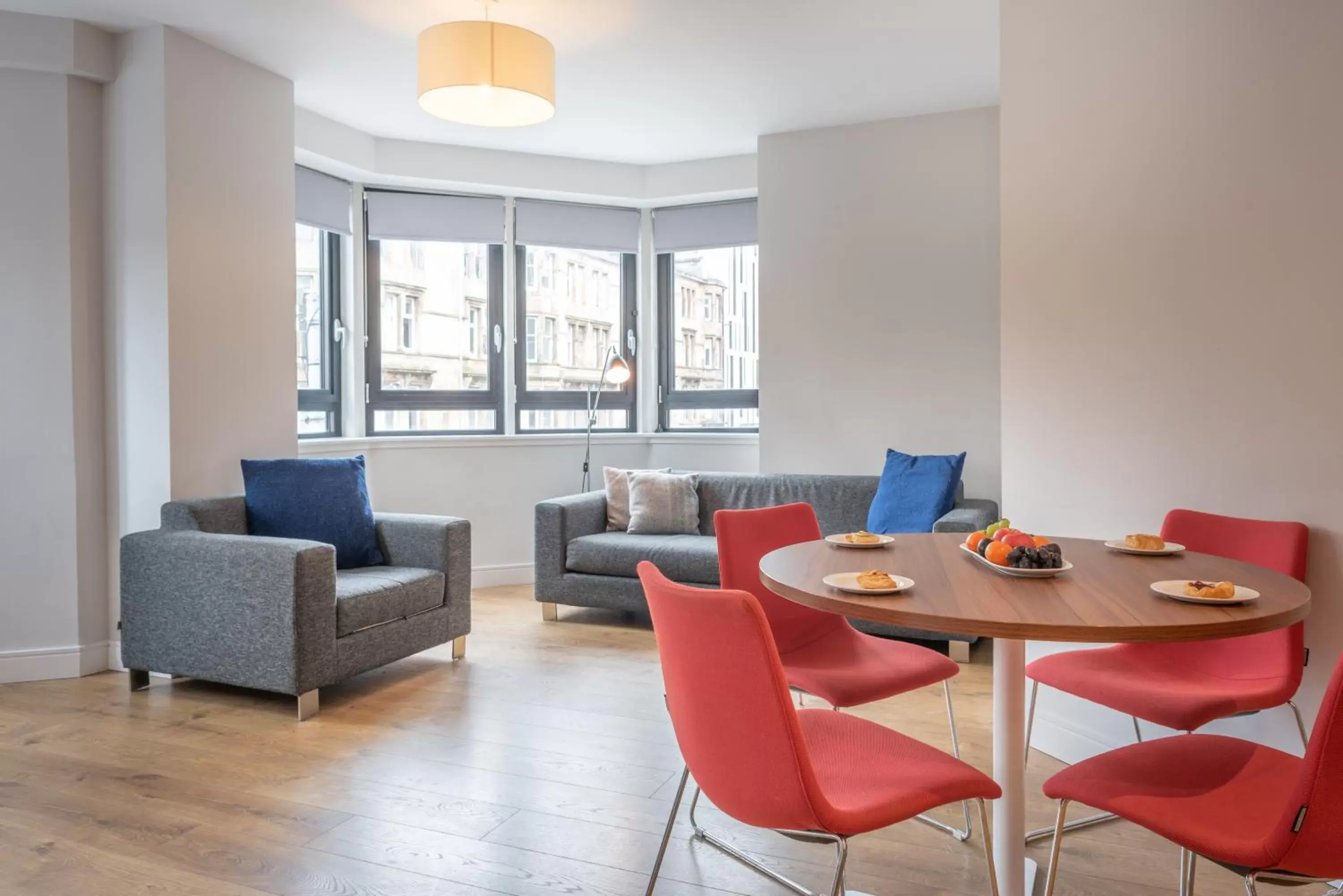 Dining Area in PREMIER SUITES PLUS Glasgow Bath Street