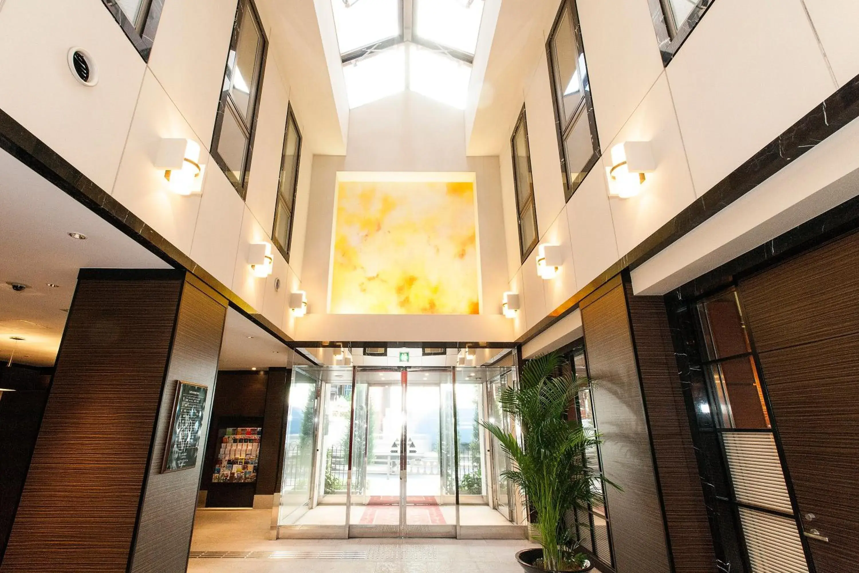 Facade/entrance, Lobby/Reception in Hotel Grand Fresa Akasaka
