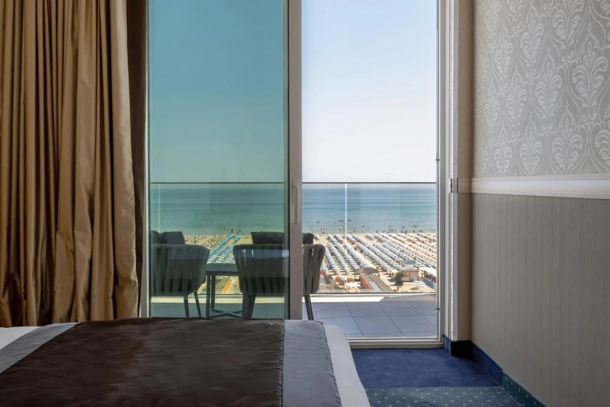 Bedroom, Sea View in Hotel Sporting