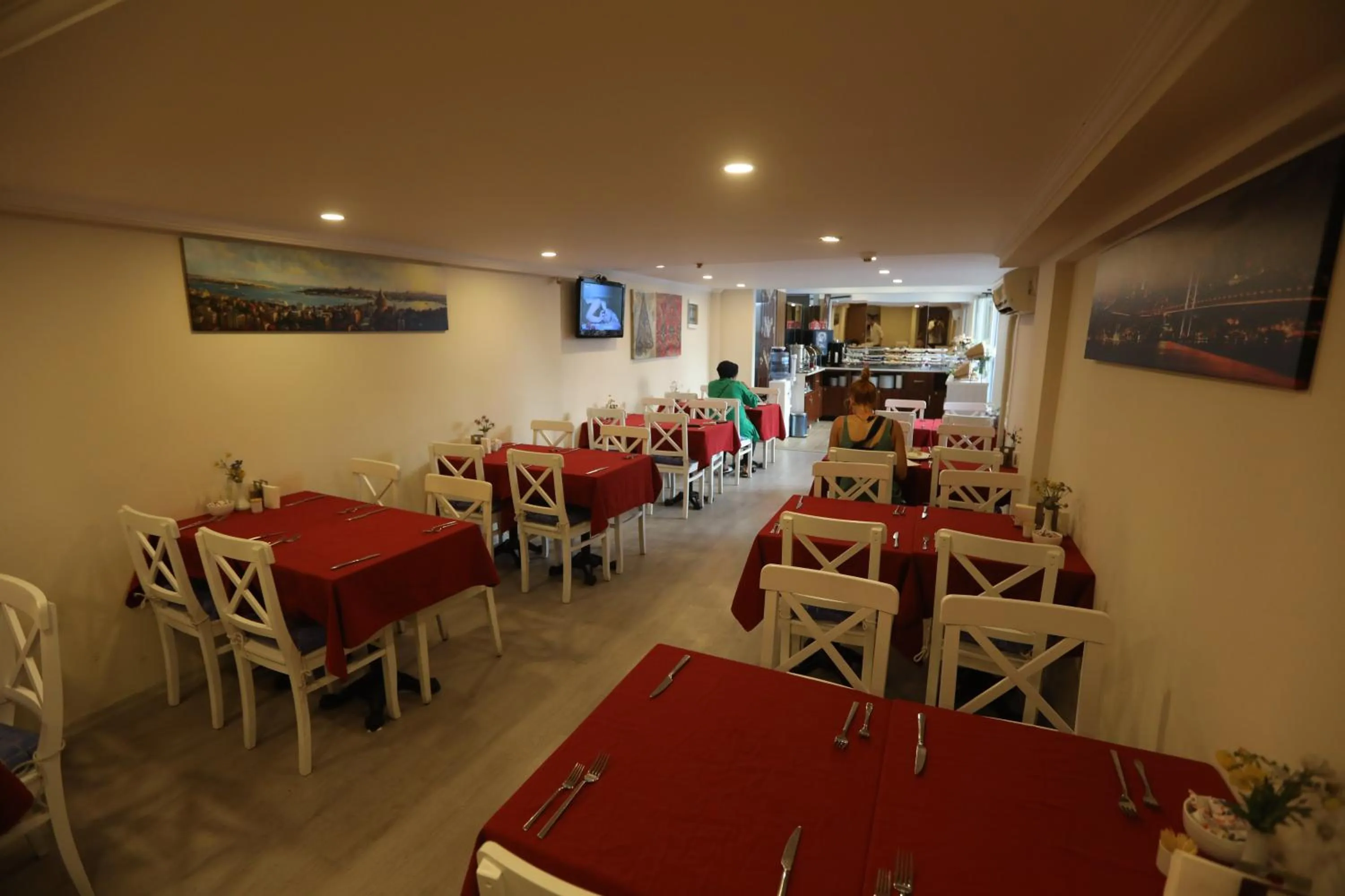 Marmara Deluxe Hotel