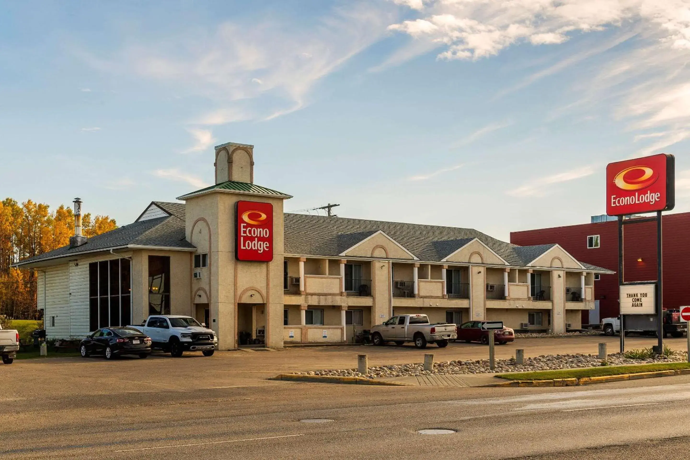 Property Building in Econolodge Edson