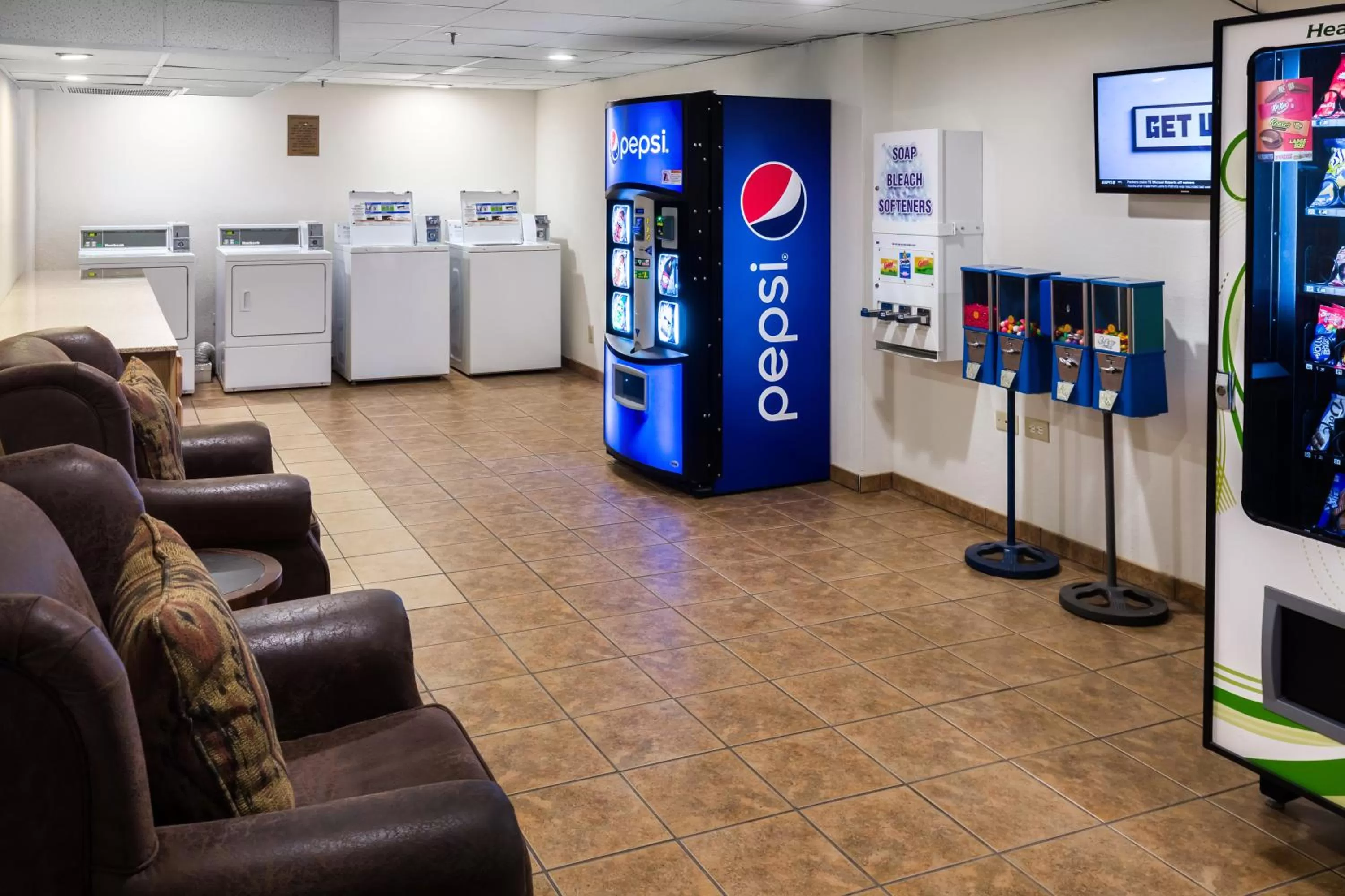 Communal lounge/ TV room in Ramkota Hotel - Casper