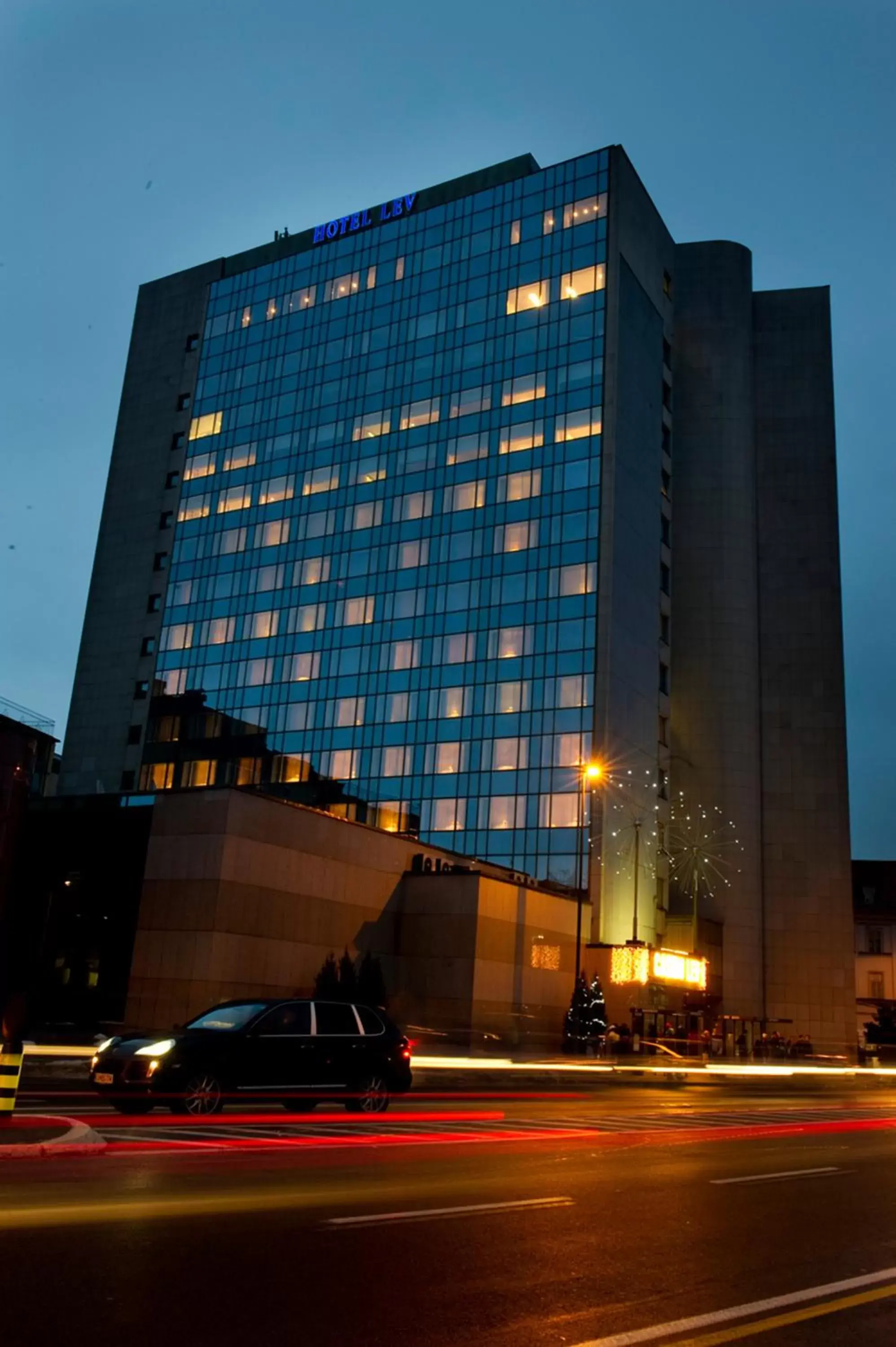 Property building in Exe Lev Property building in Exe Lev