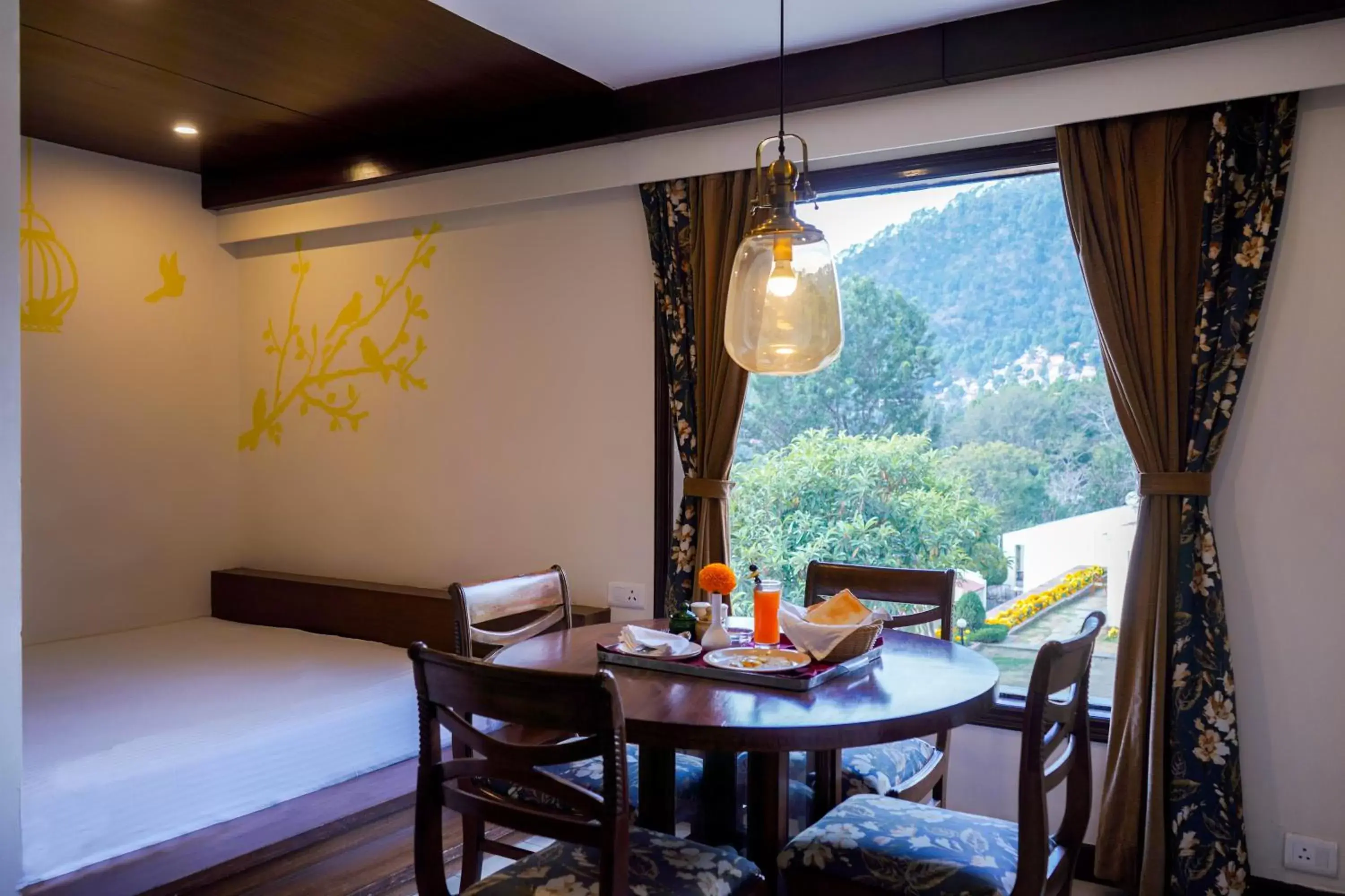 Dining area, Bed in Country Inn Nature Resort Bhimtal Dining area, Bed in Country Inn Nature Resort Bhimtal