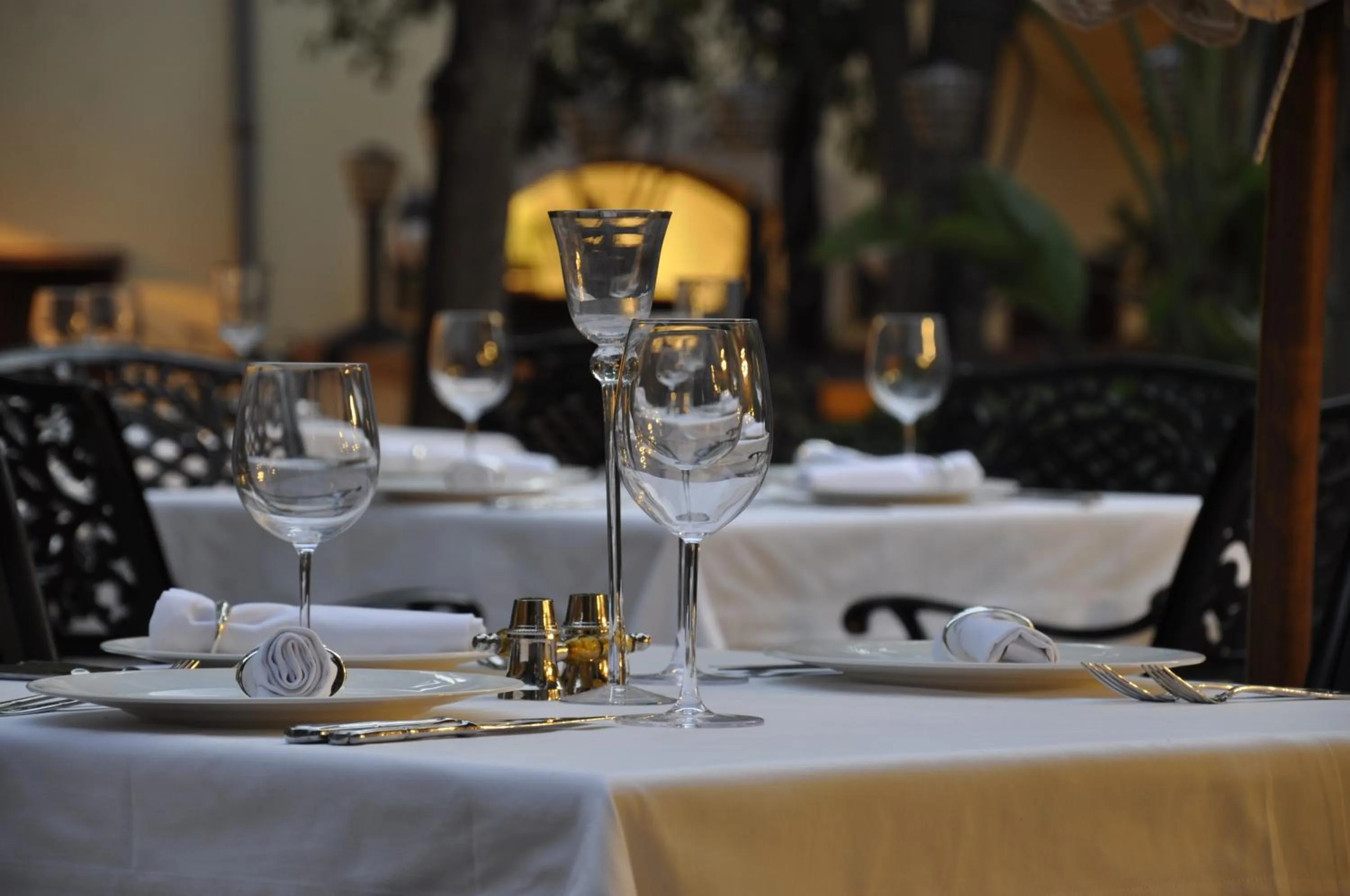 Restaurant/places to eat in Tuvana Hotel