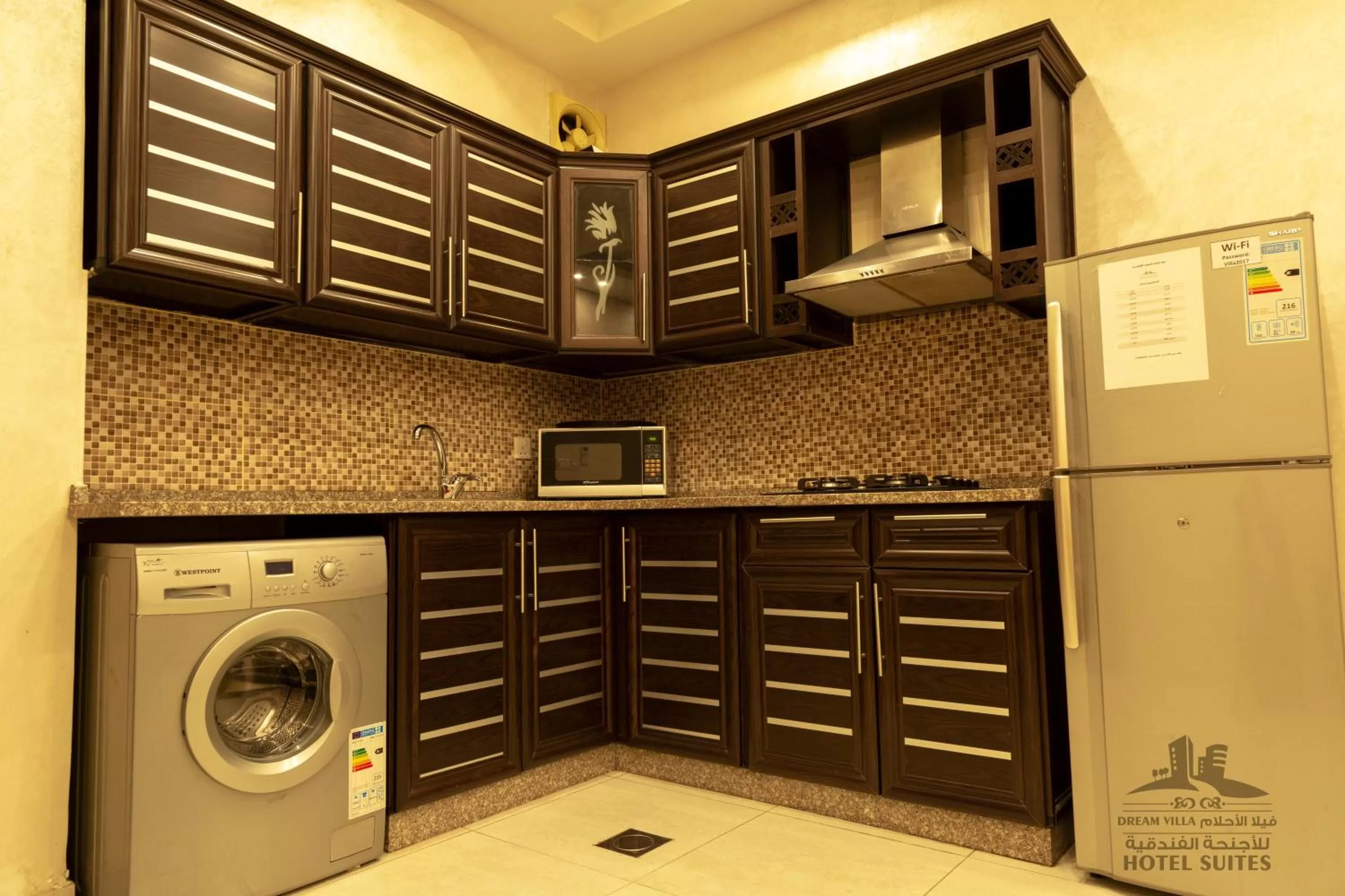 Kitchen or kitchenette, Kitchen/Kitchenette in Al-Ahlam Hotel Apartments
