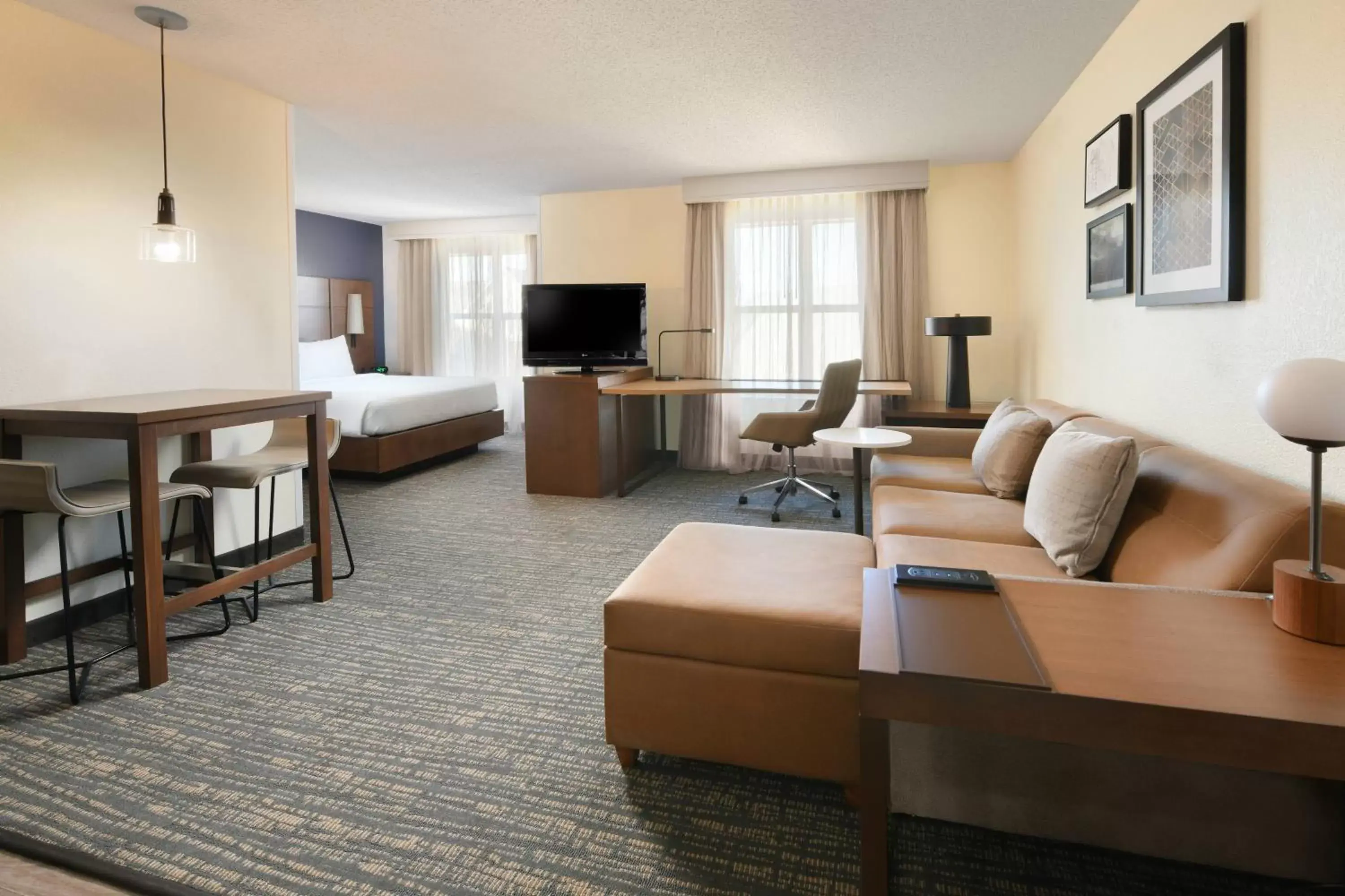 Photo of the whole room, Seating Area in Residence Inn Houston Westchase On Westheimer