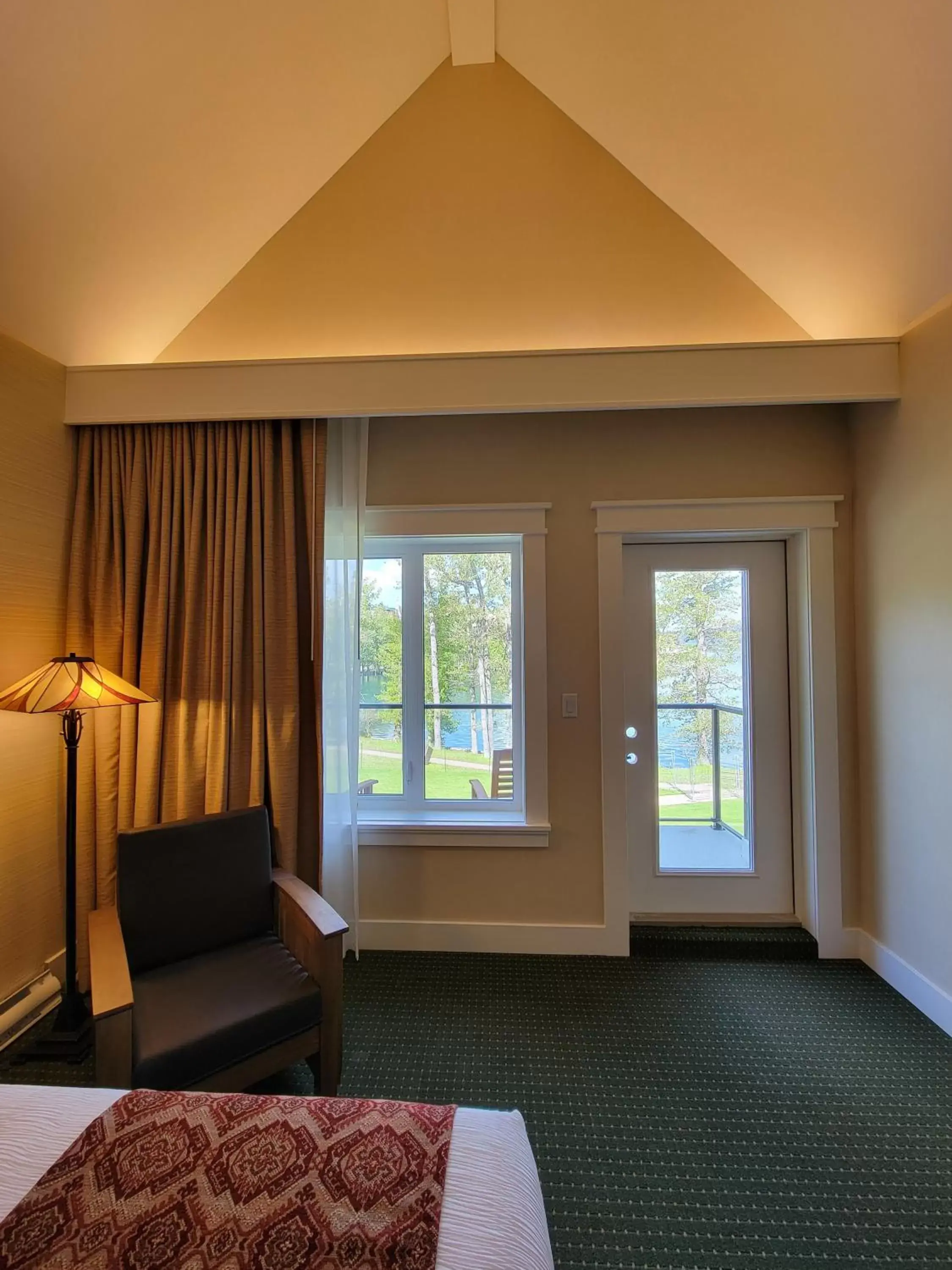 Bedroom, Bed in Kilmorey Lodge