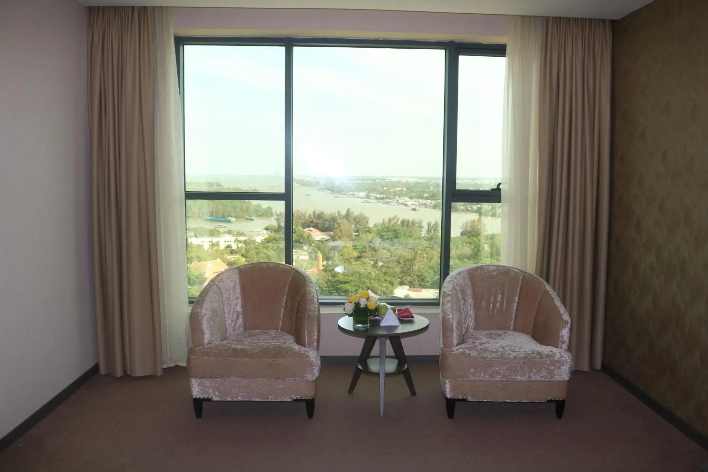 Living room, Seating Area in Muong Thanh Luxury Can Tho Hotel