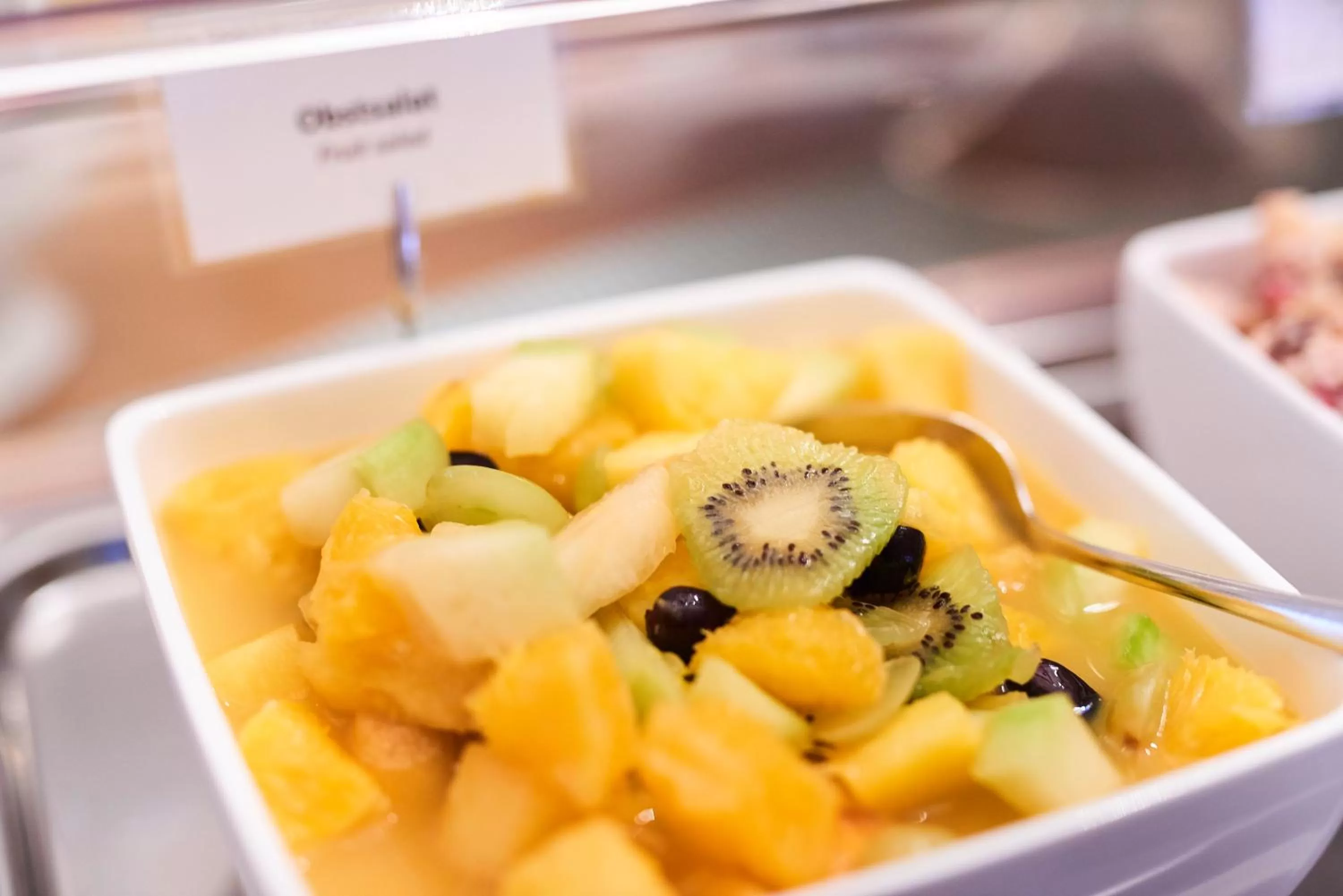 Buffet breakfast in Hotel Zur Alten Brücke