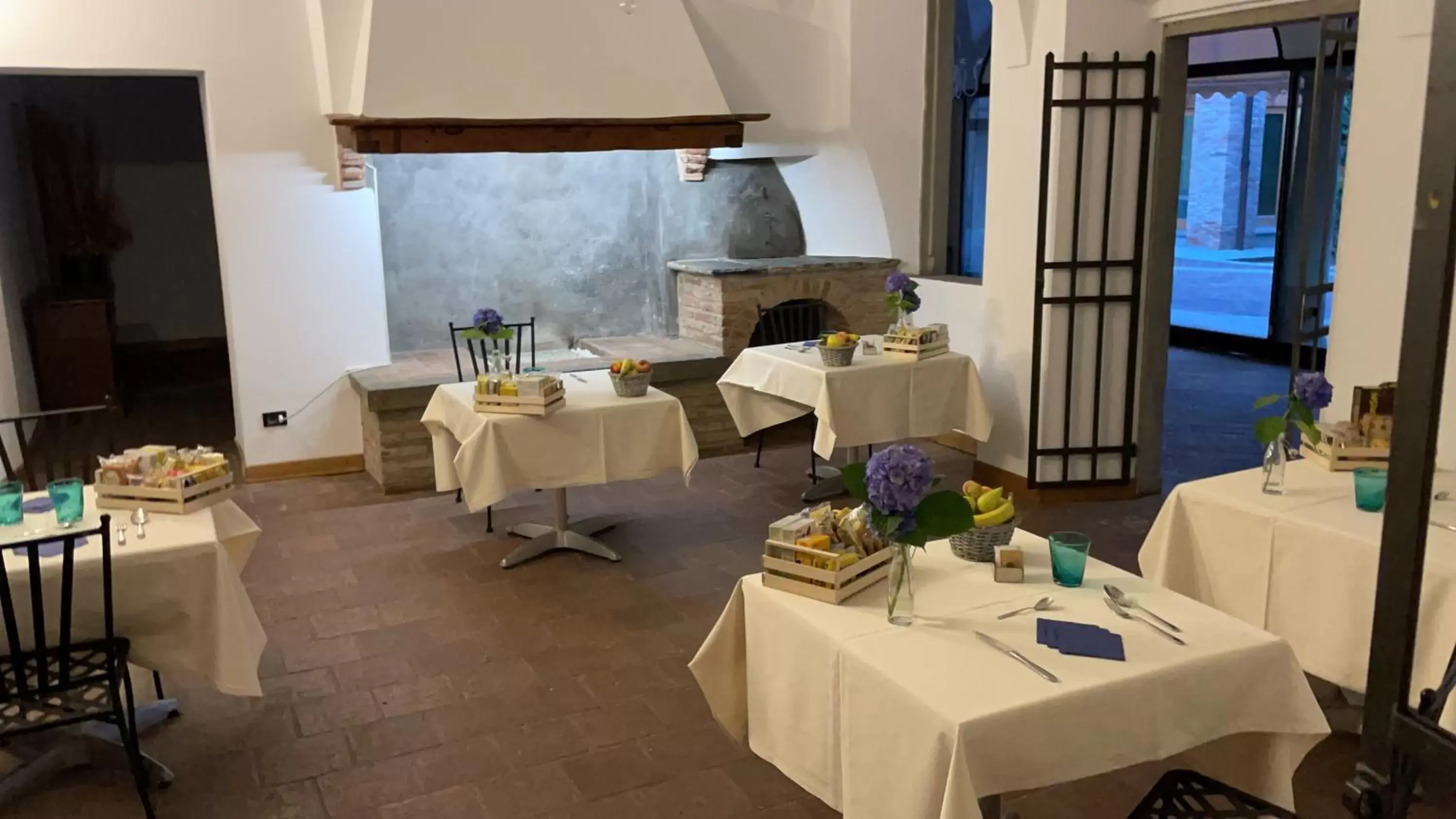 Restaurant/Places to Eat in Bes Hotel Bergamo La Muratella