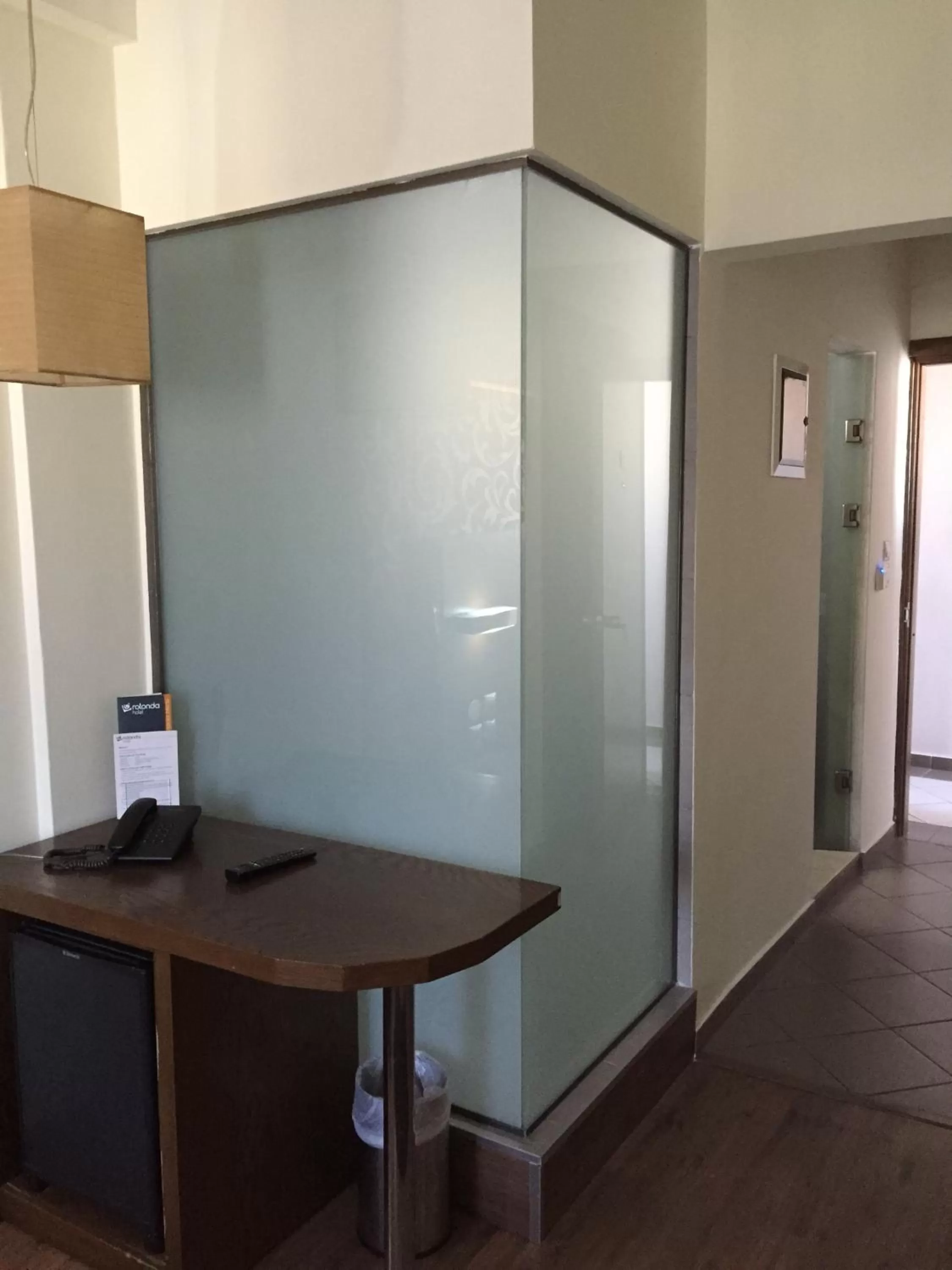 Shower in Rotonda Hotel