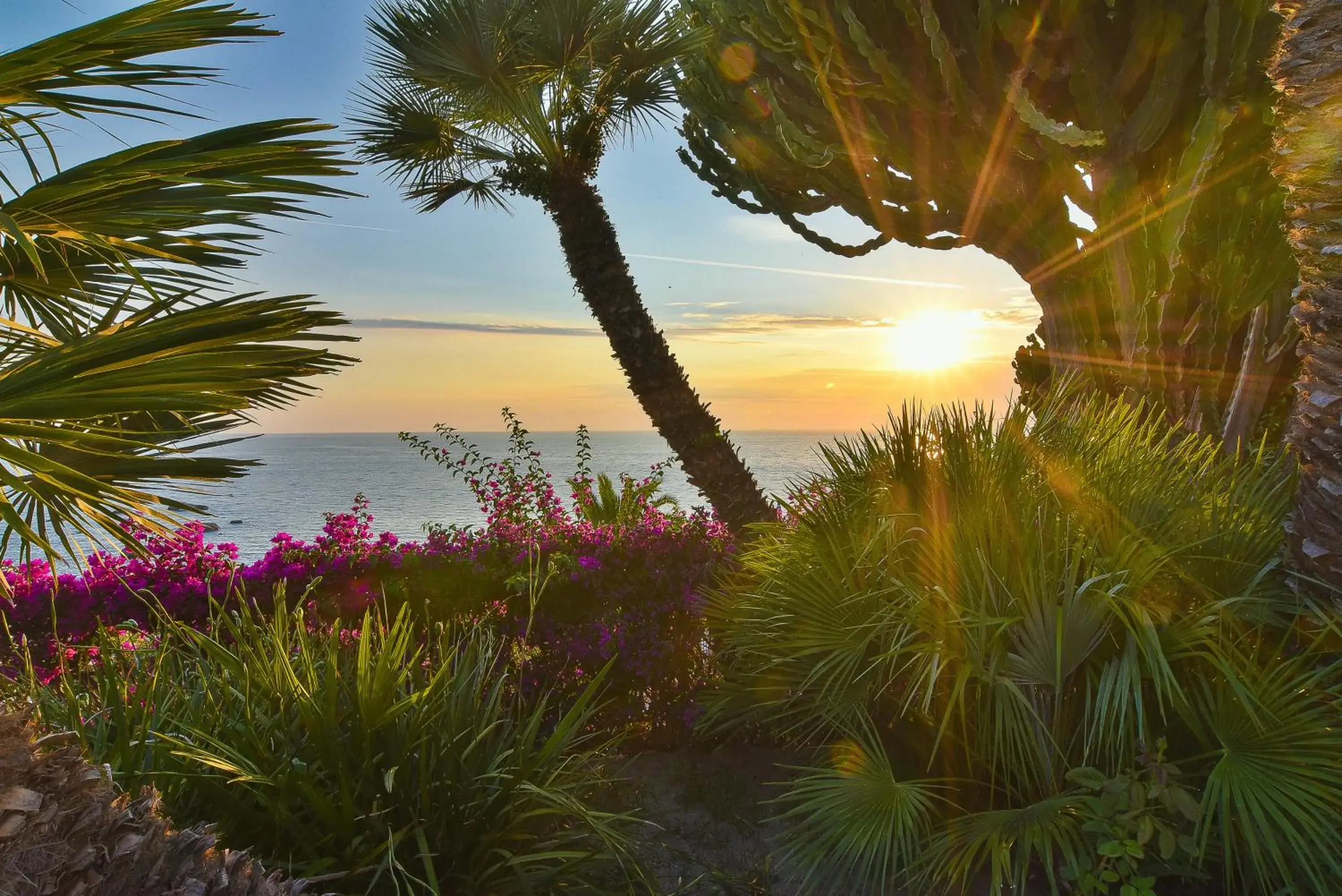 Garden, Sunrise/Sunset in Hotel Capizzo