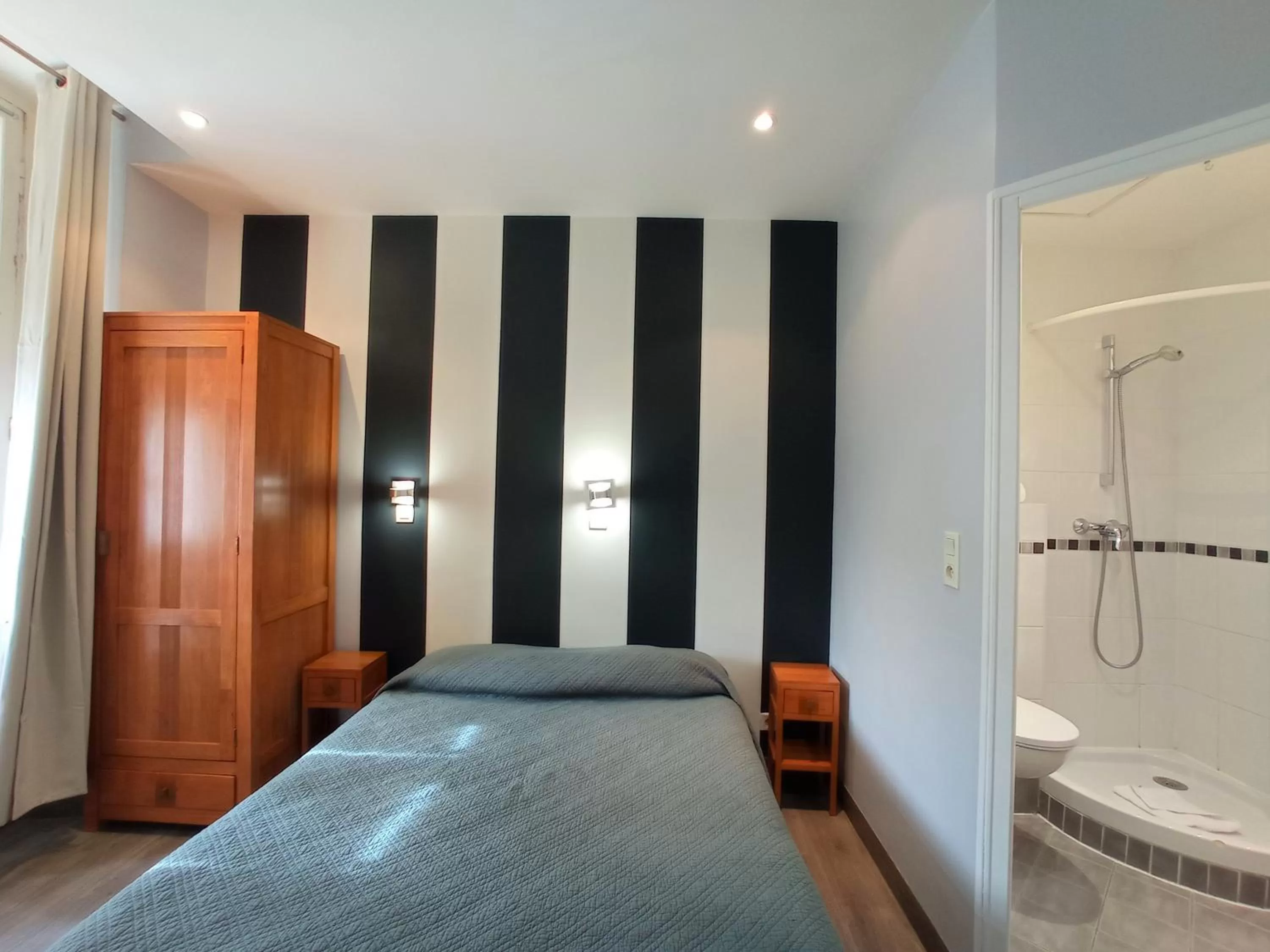 Double or Twin Room in H33 Hôtel