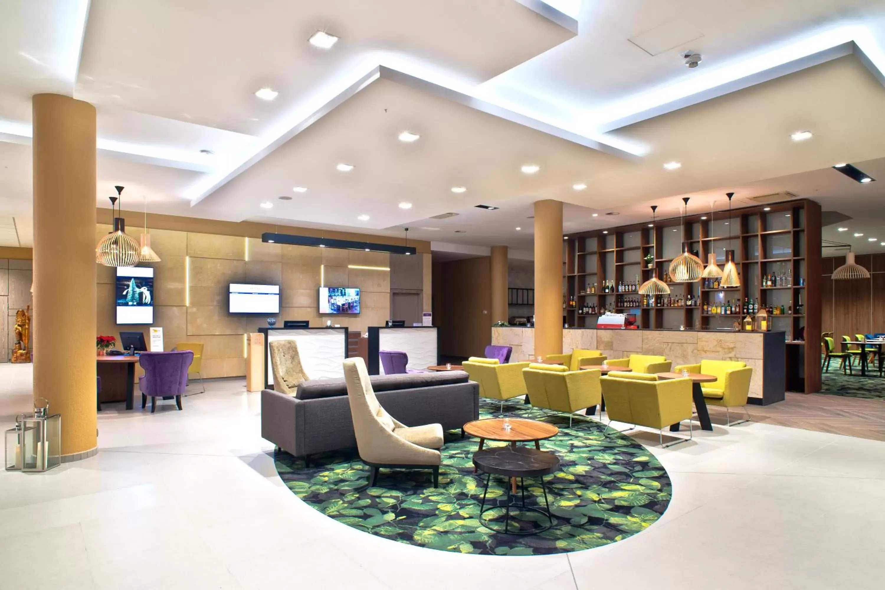 Lobby or reception in Mercure Jelenia Góra