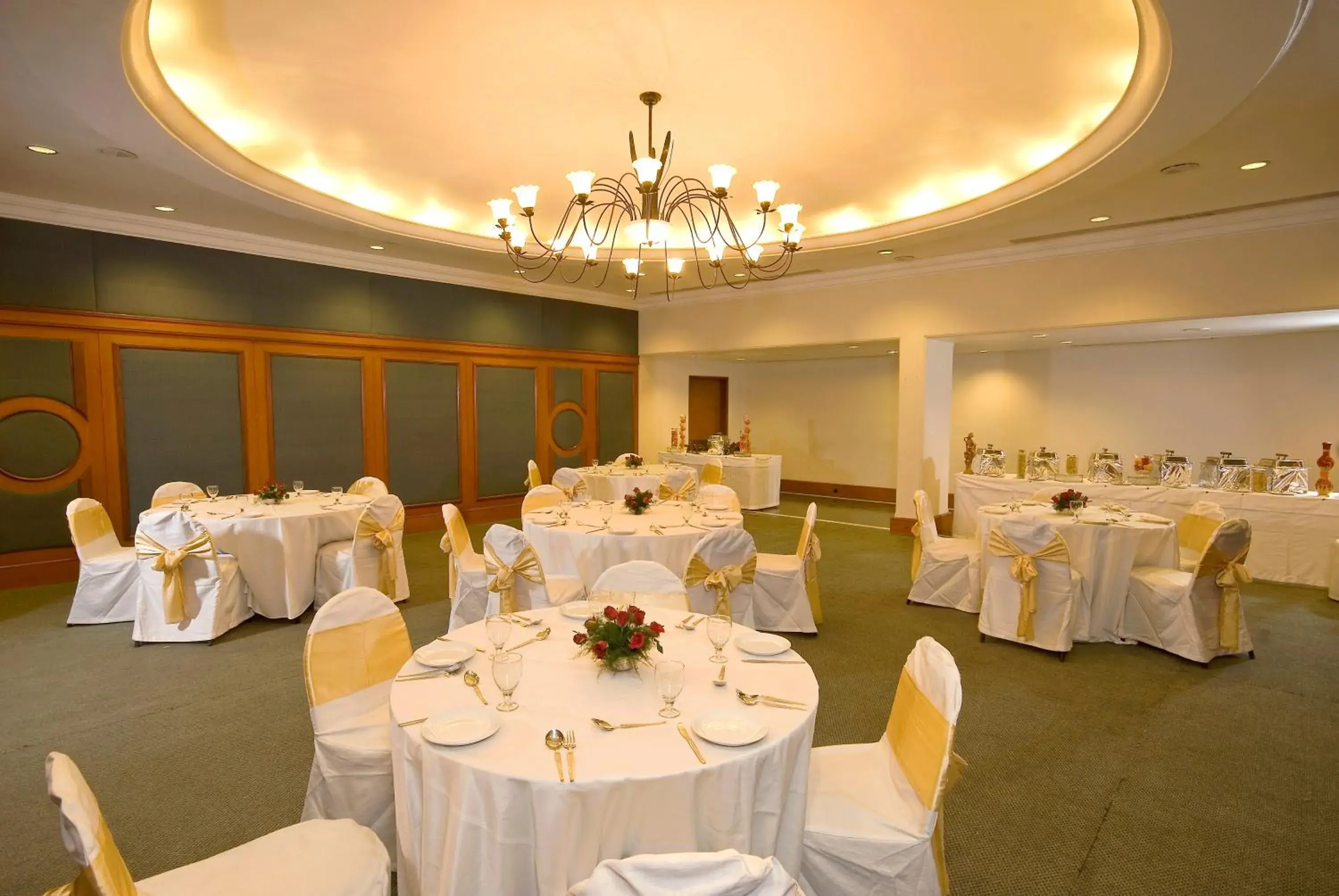 Banquet/Function facilities, Banquet Facilities in Hotel Express Residency-Jamnagar