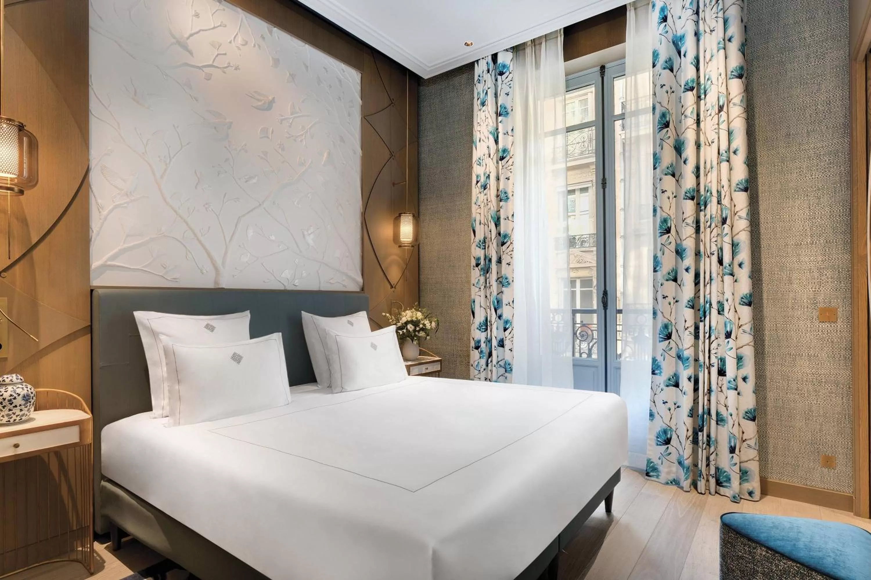 Bedroom, Bed in La Demeure Montaigne