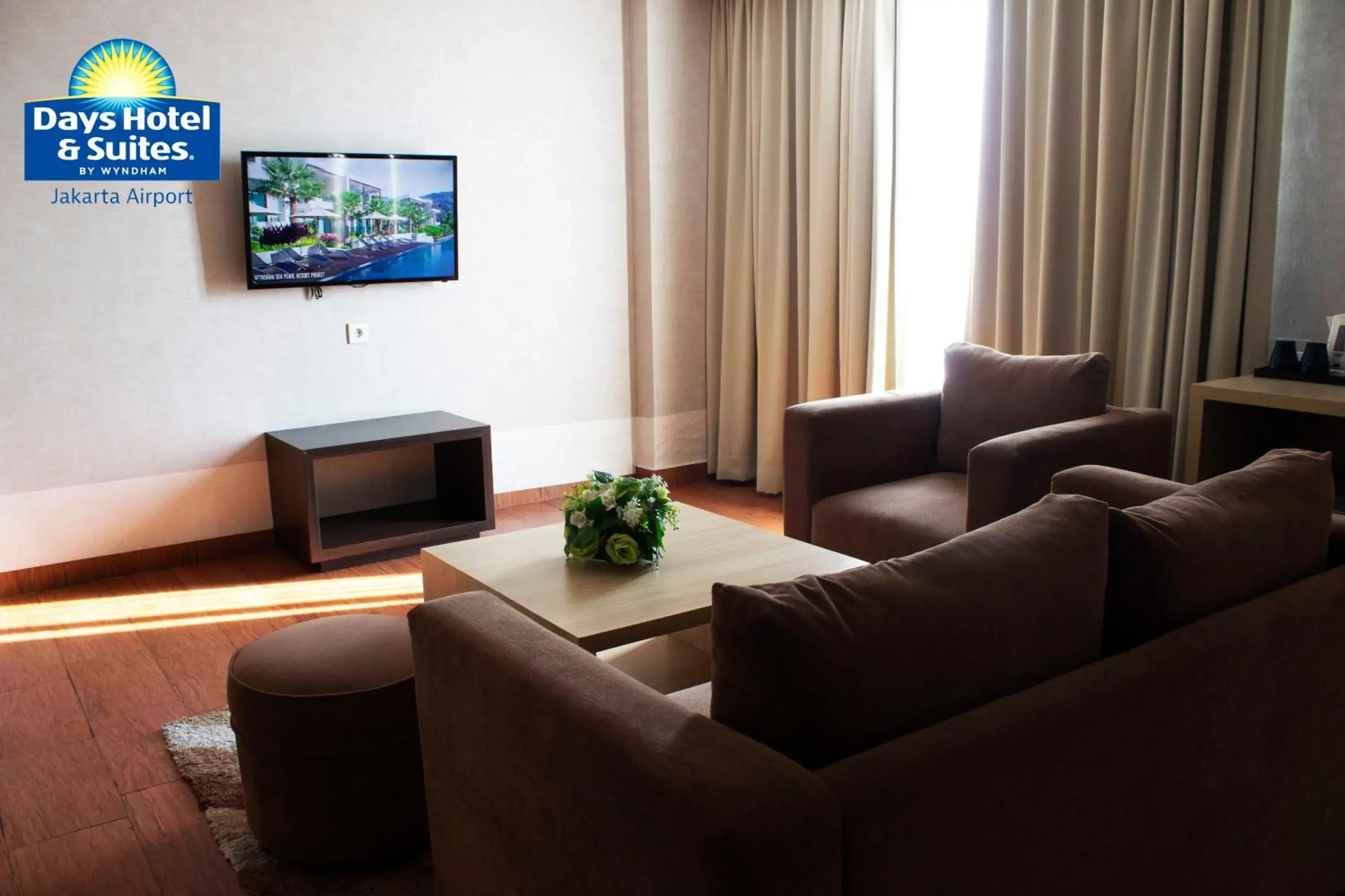 TV and multimedia, Seating Area in Days Hotel And Suites Jakarta Airport