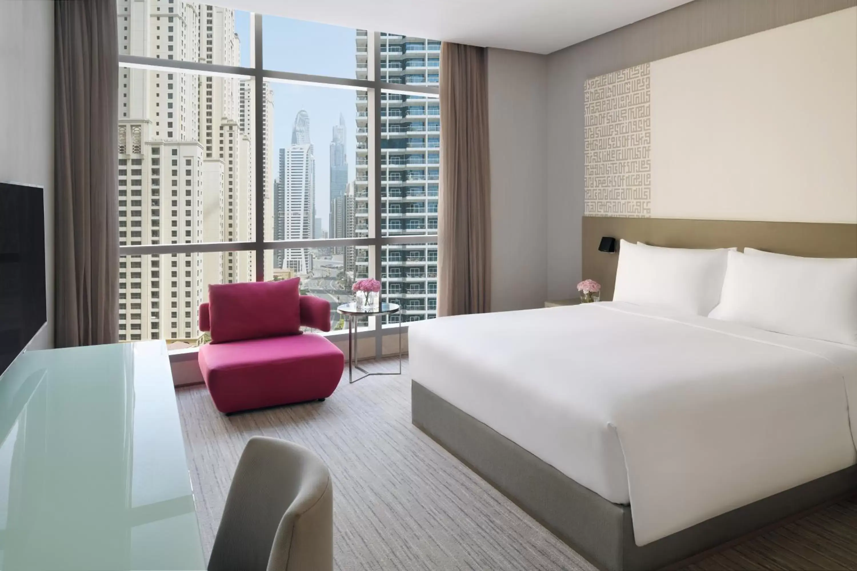 TV and multimedia, Bed in InterContinental Dubai Marina by IHG TV and multimedia, Bed in InterContinental Dubai Marina by IHG