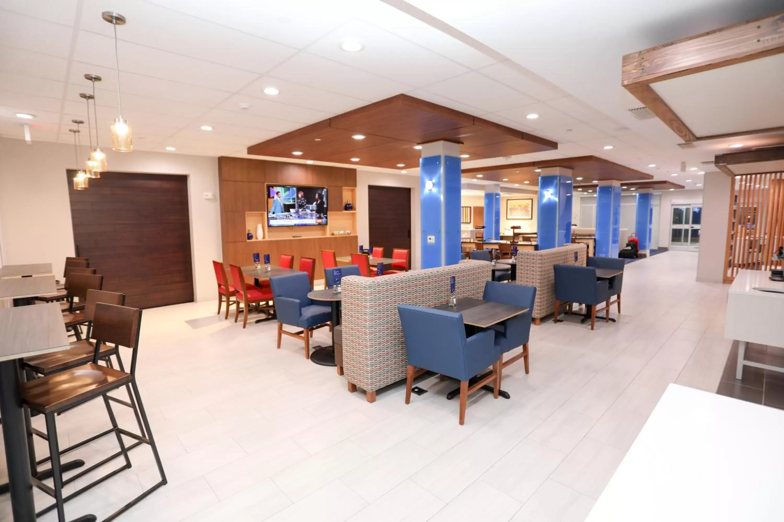 Lobby or reception, Restaurant/Places to Eat in Holiday Inn Express & Suites - Wylie West, an IHG Hotel