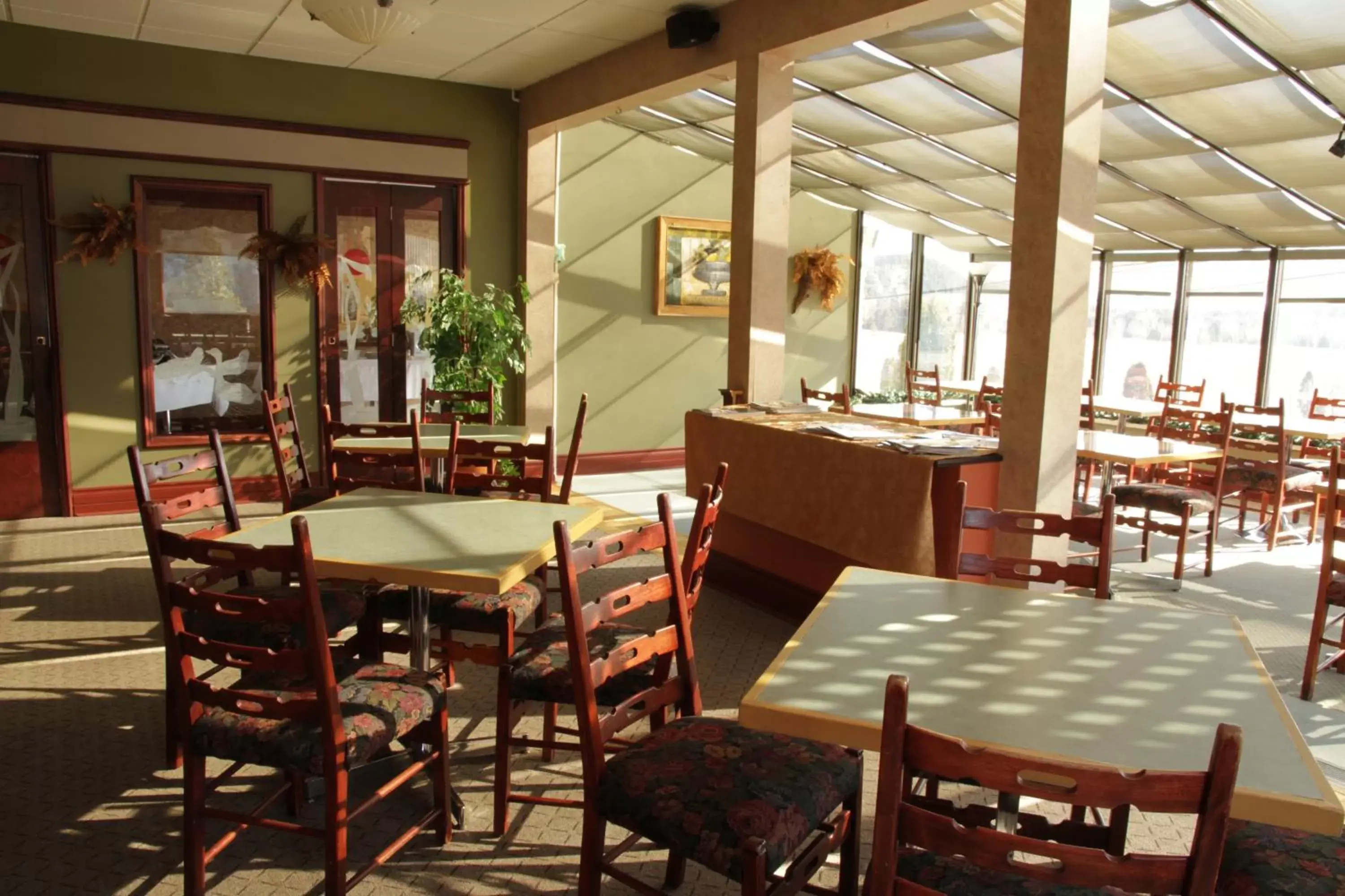 Banquet/Function facilities, Restaurant/Places to Eat in Motel Le Martinet