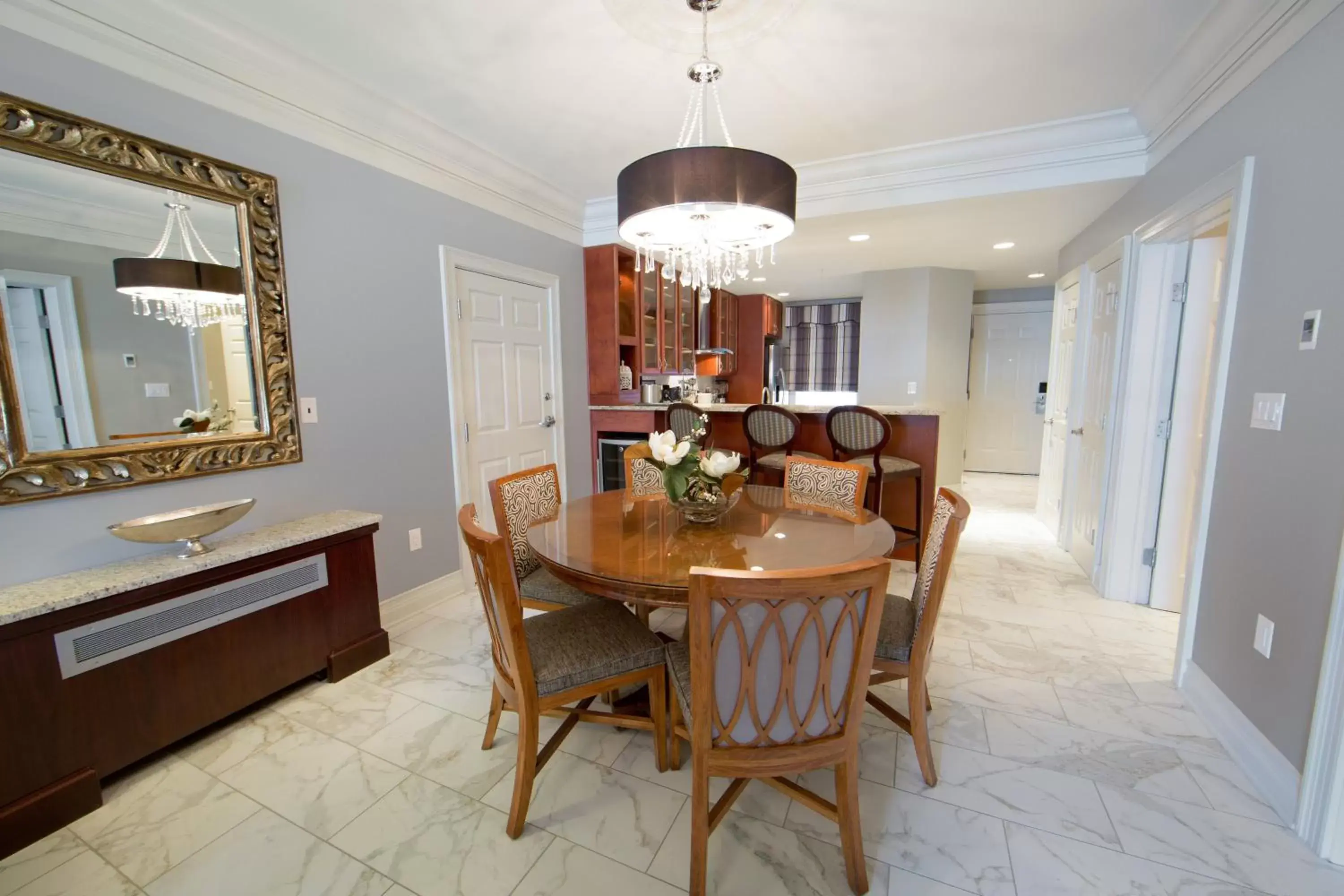 Photo of the whole room, Dining Area in Holiday Inn Club Vacations Williamsburg Resort, an IHG Hotel