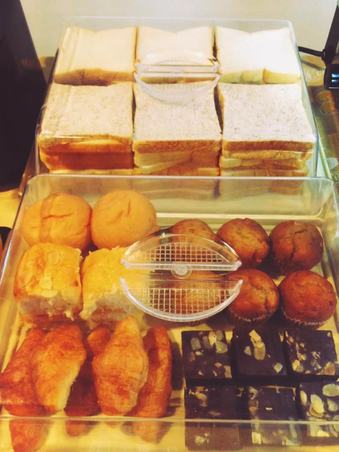 Buffet breakfast in Hotel De Wualai