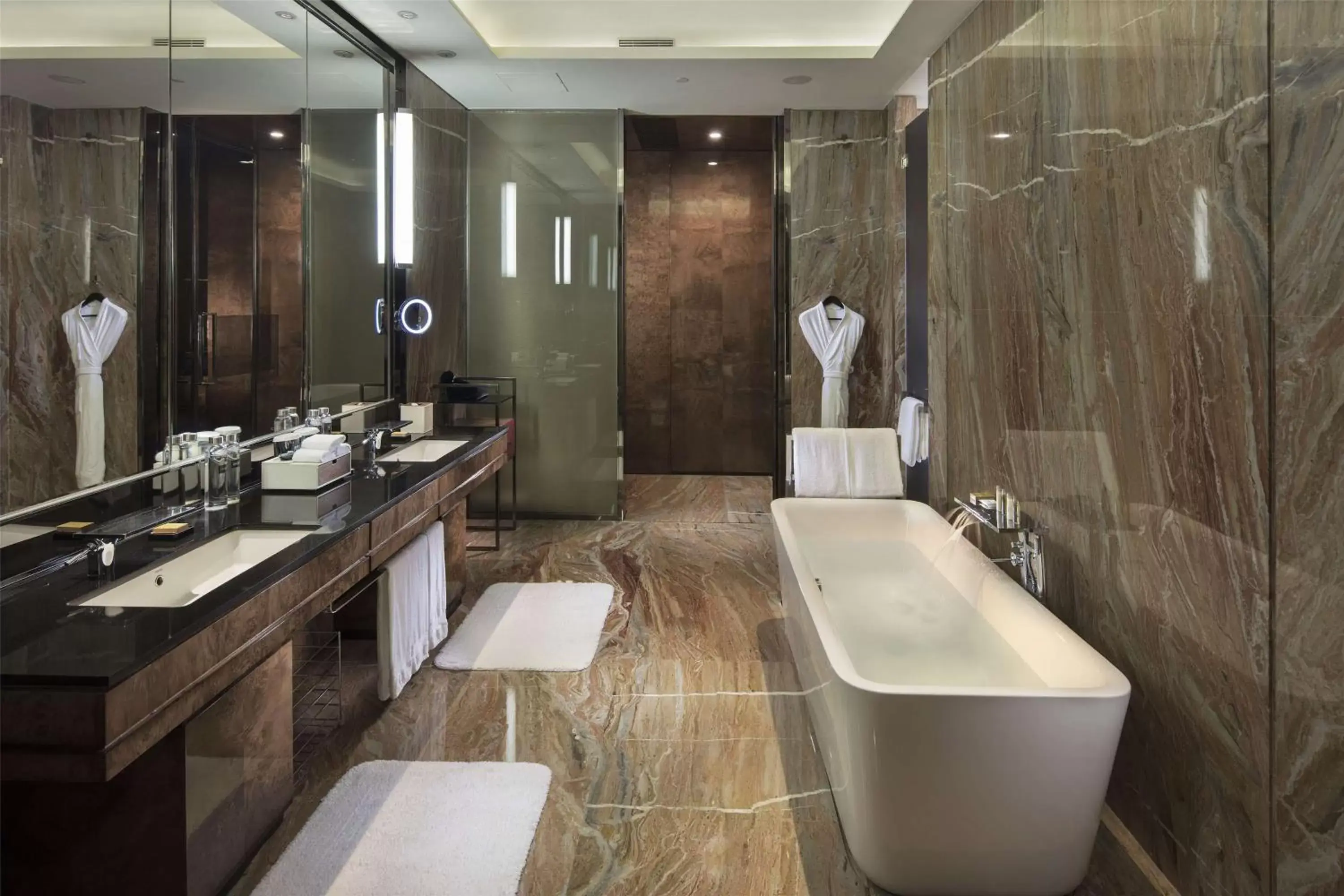 Bathroom in Hilton Guangzhou Tianhe