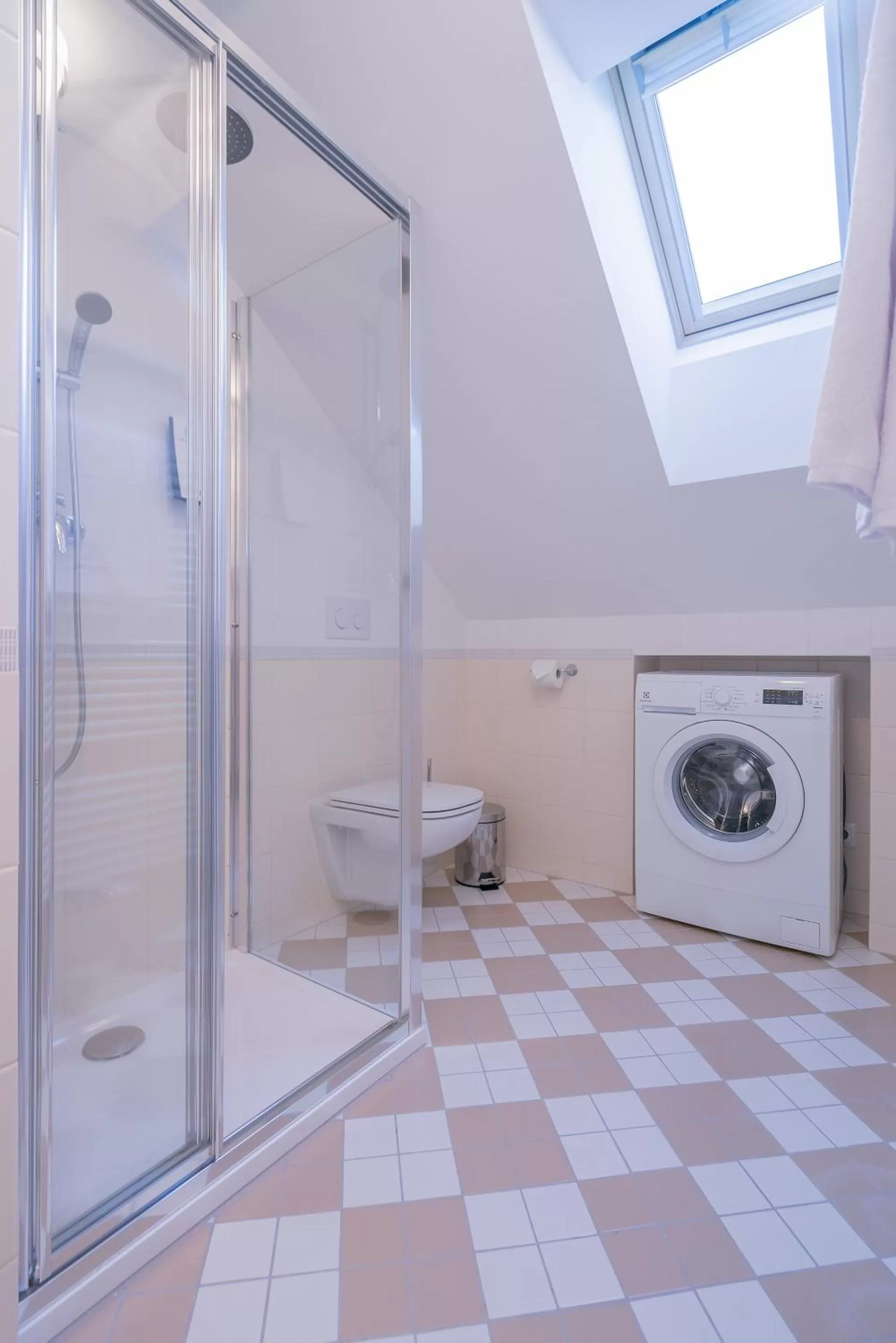 Shower in Revelton Suites Karlovy Vary