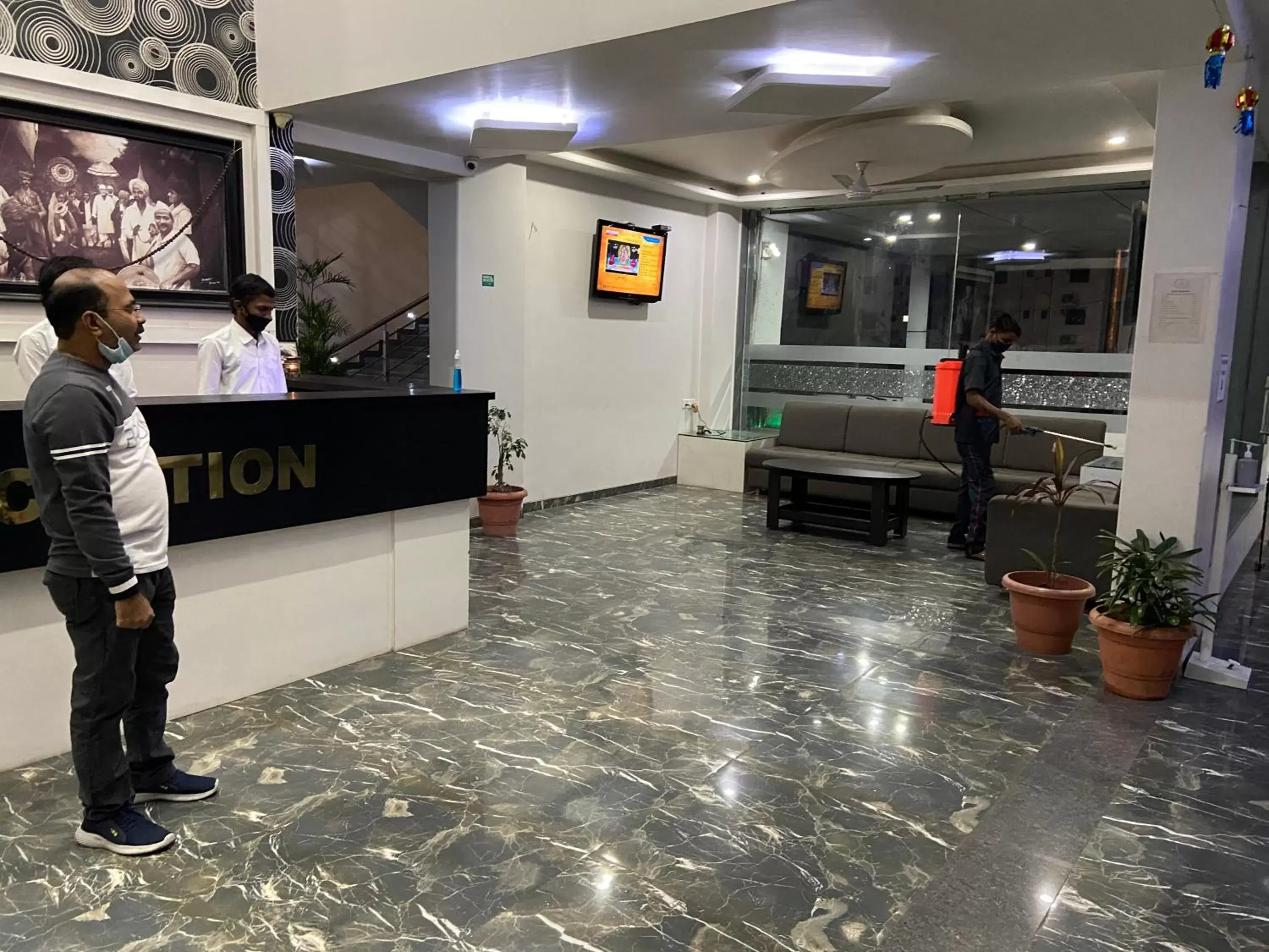 Lobby or reception in Hotel Sai Bansi Lobby or reception in Hotel Sai Bansi