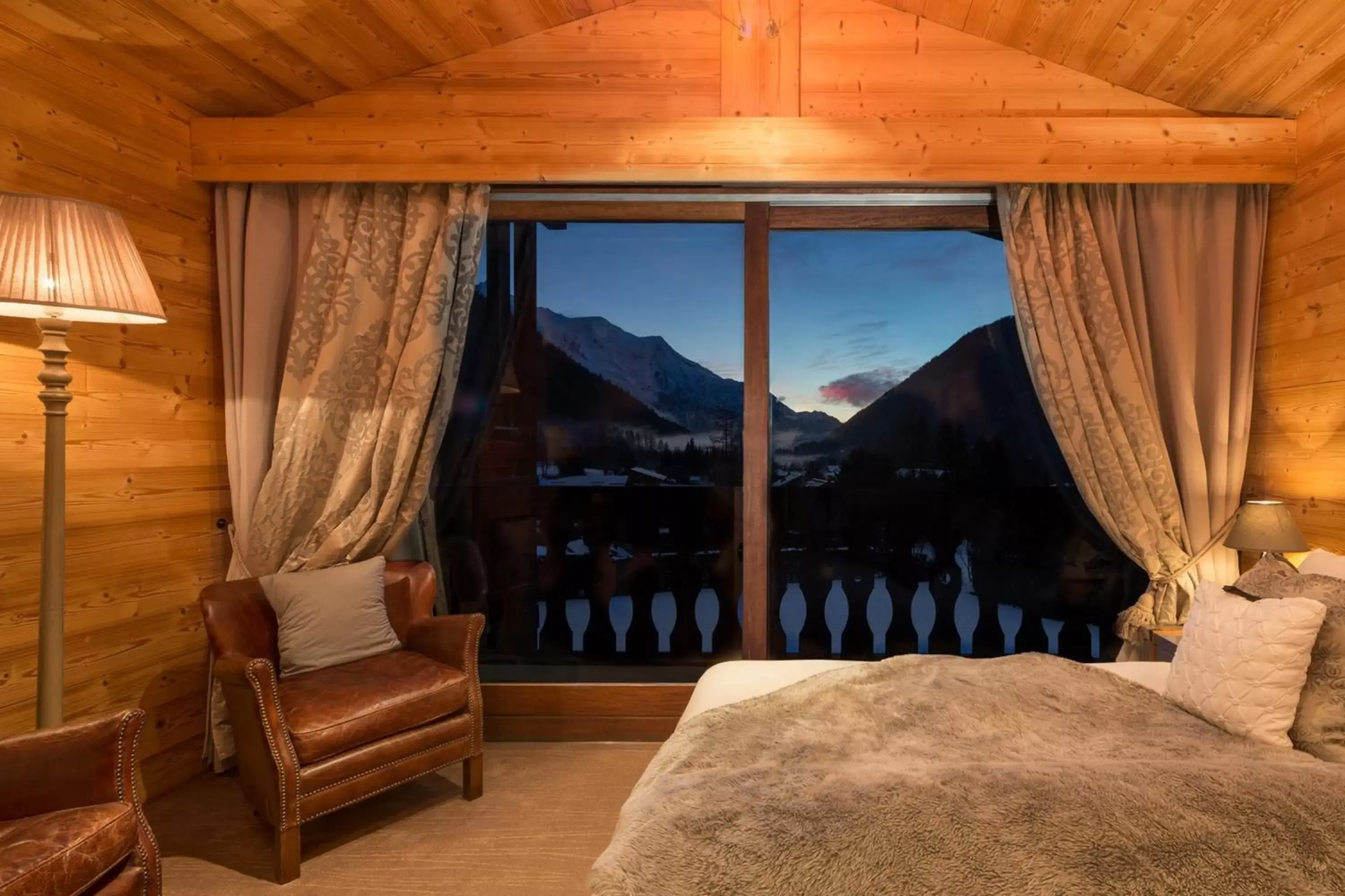 Photo of the whole room, Mountain View in Les Grands Montets Hotel & Spa