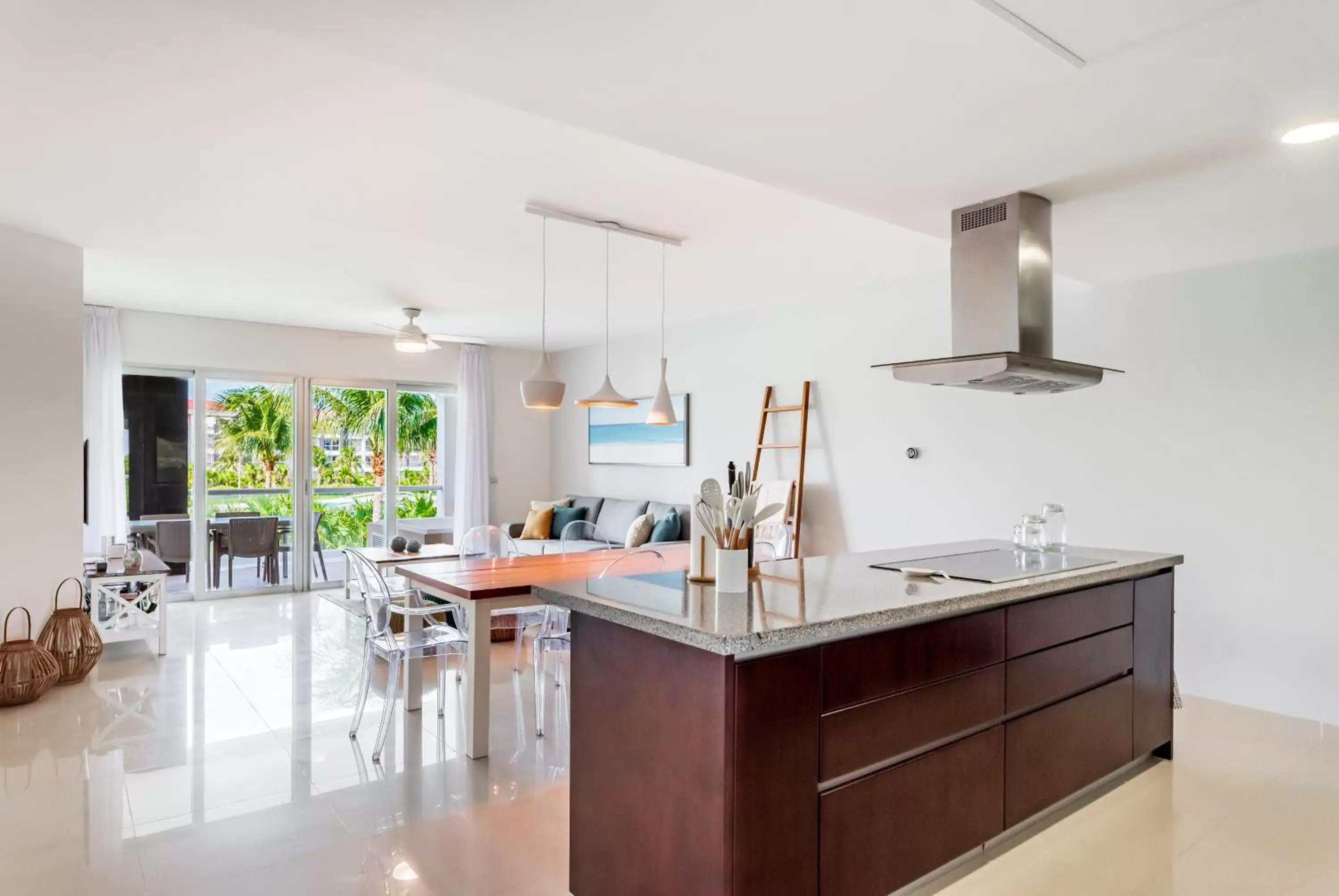 Kitchen/Kitchenette in Mareazul Beach Front Condos At playa del Carmen