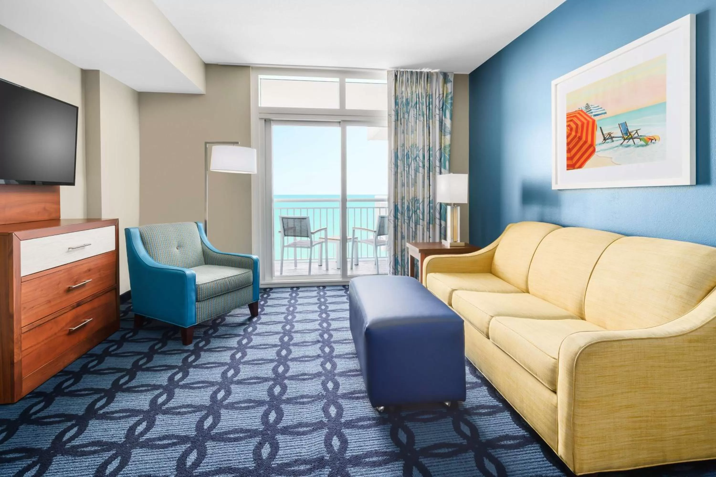 Living room in Homewood Suites by Hilton Myrtle Beach Oceanfront