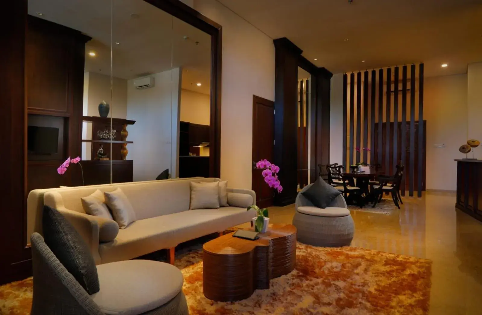 Living room, Seating Area in Royal Tulip Springhill Resort Jimbaran