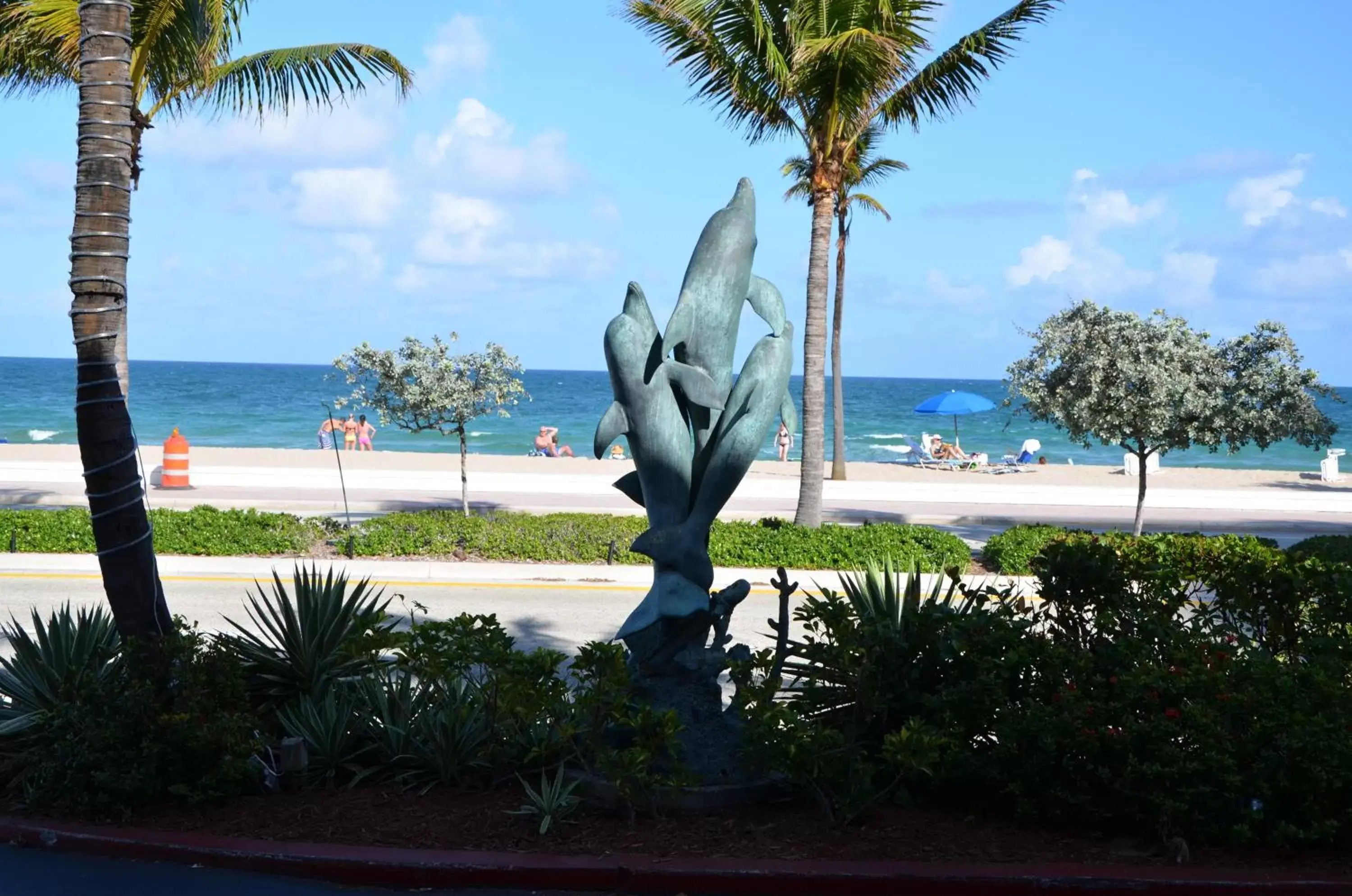 Facade/entrance, Garden in Sea Club Ocean Resort