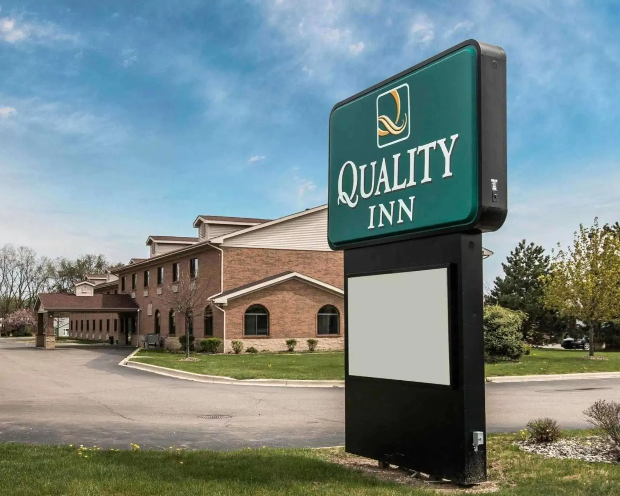 Property building in Quality Inn Durand