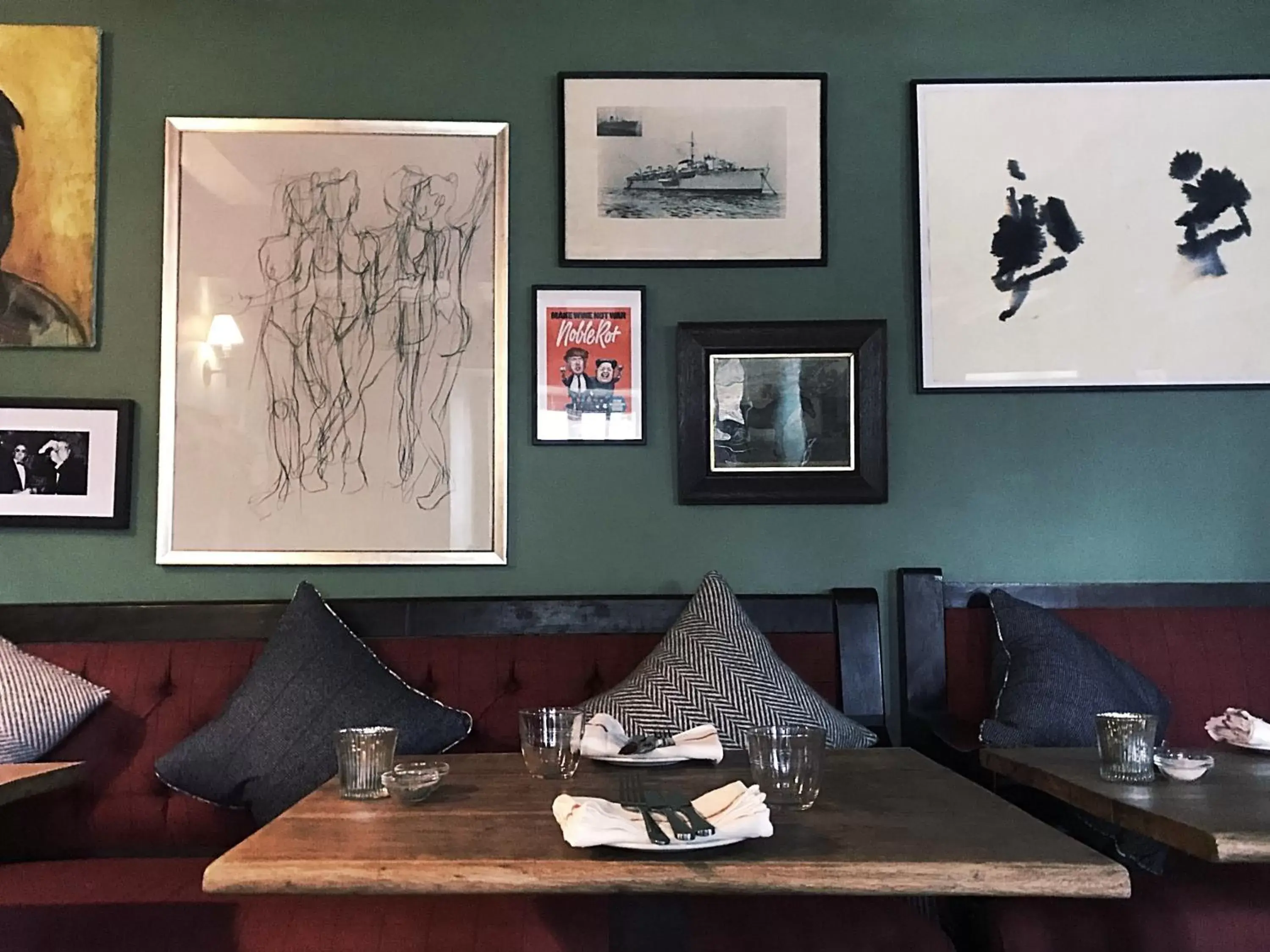 Dining area, Seating Area in The Bell Inn